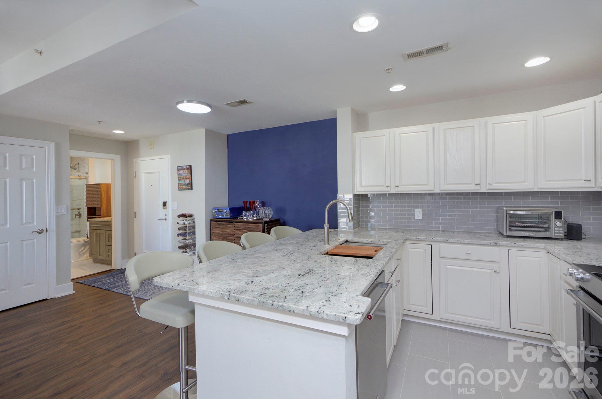 718 W Trade Street #604 — Charlotte