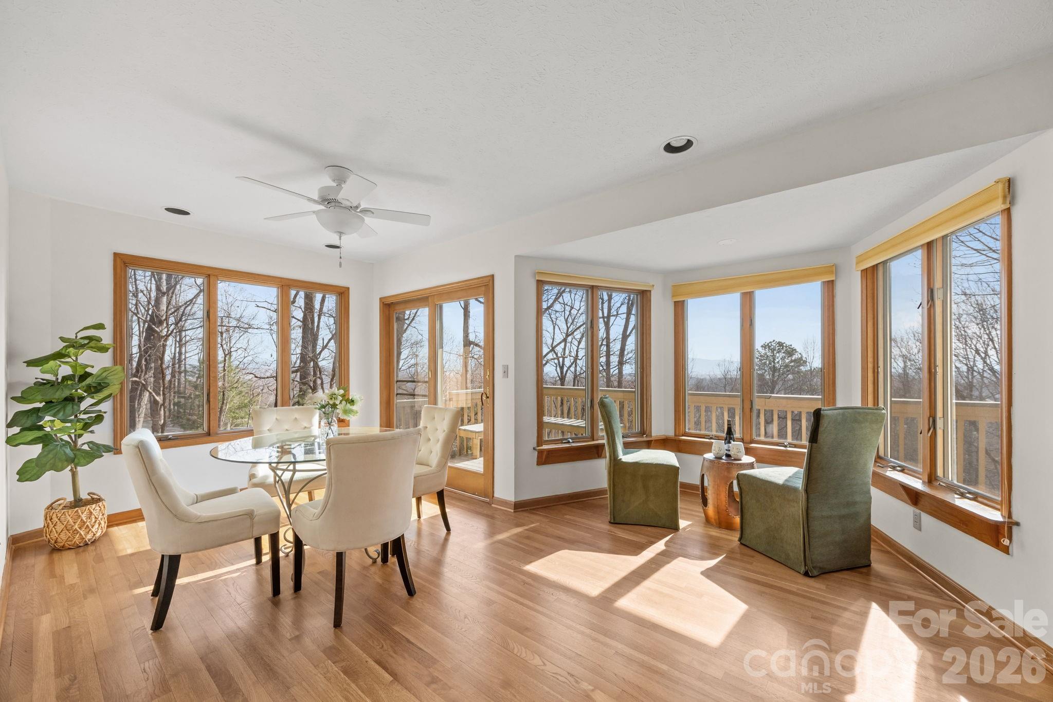 1105 High Vista Drive — Mills River