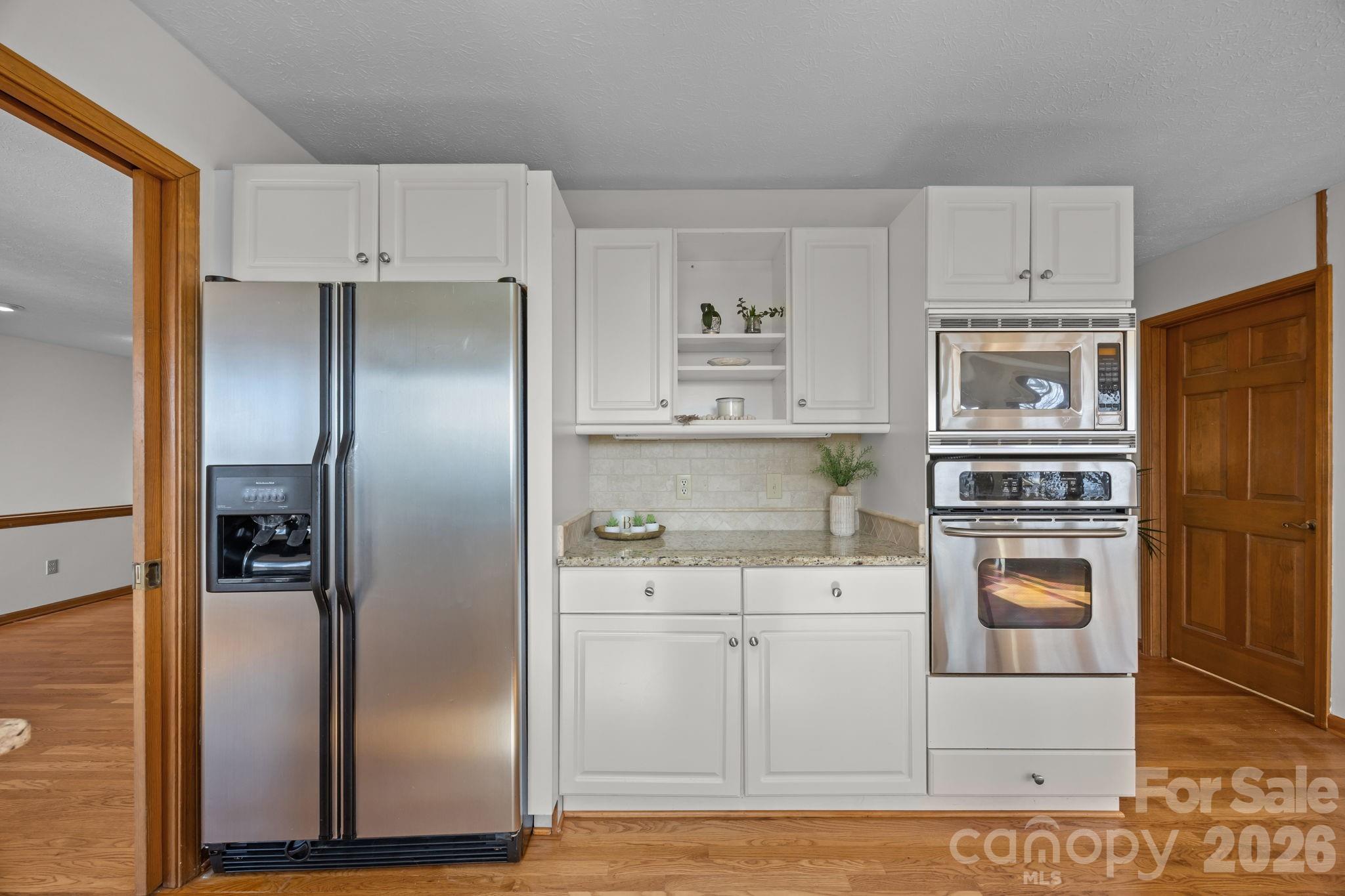 1105 High Vista Drive — Mills River