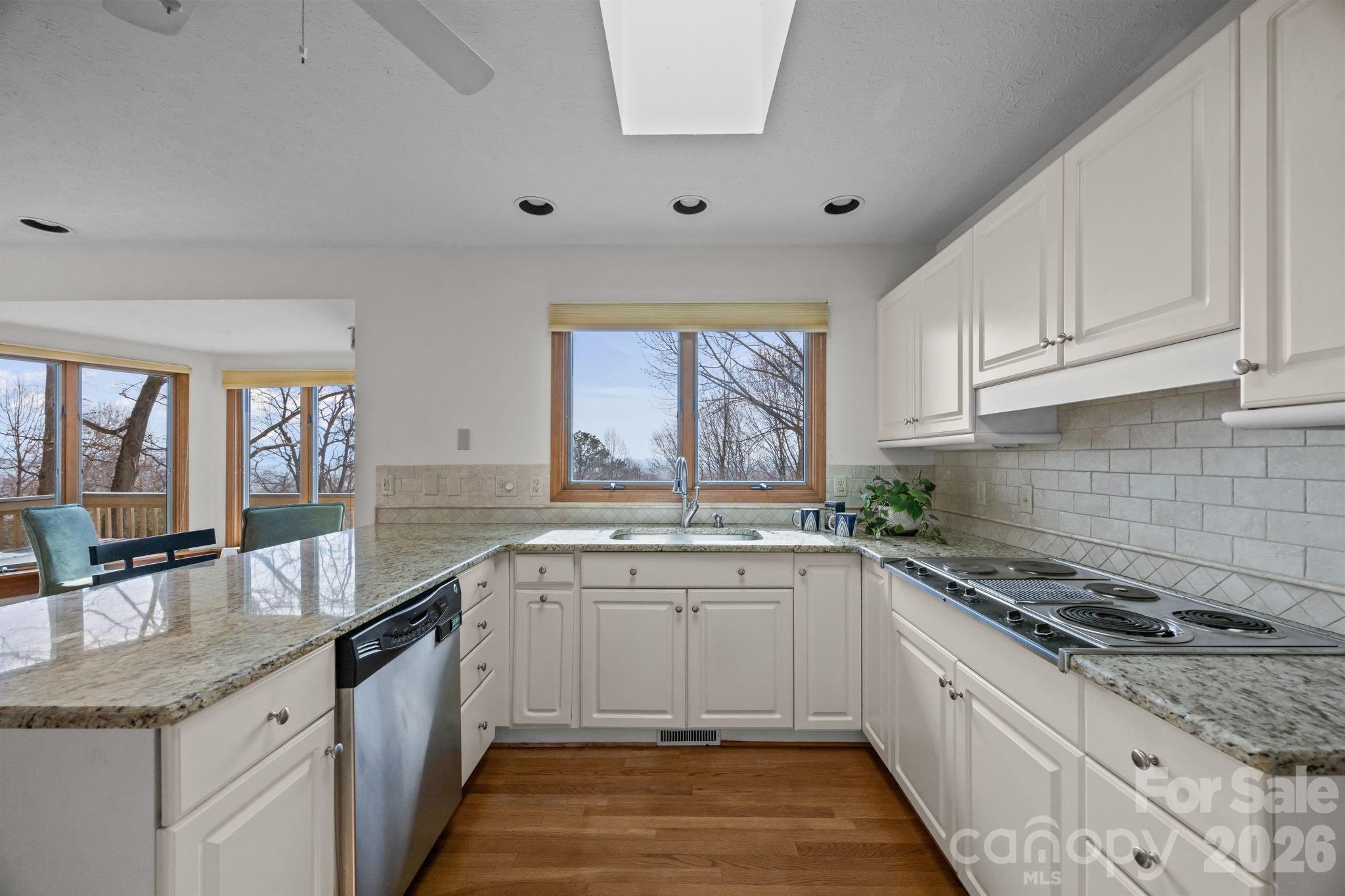 1105 High Vista Drive — Mills River