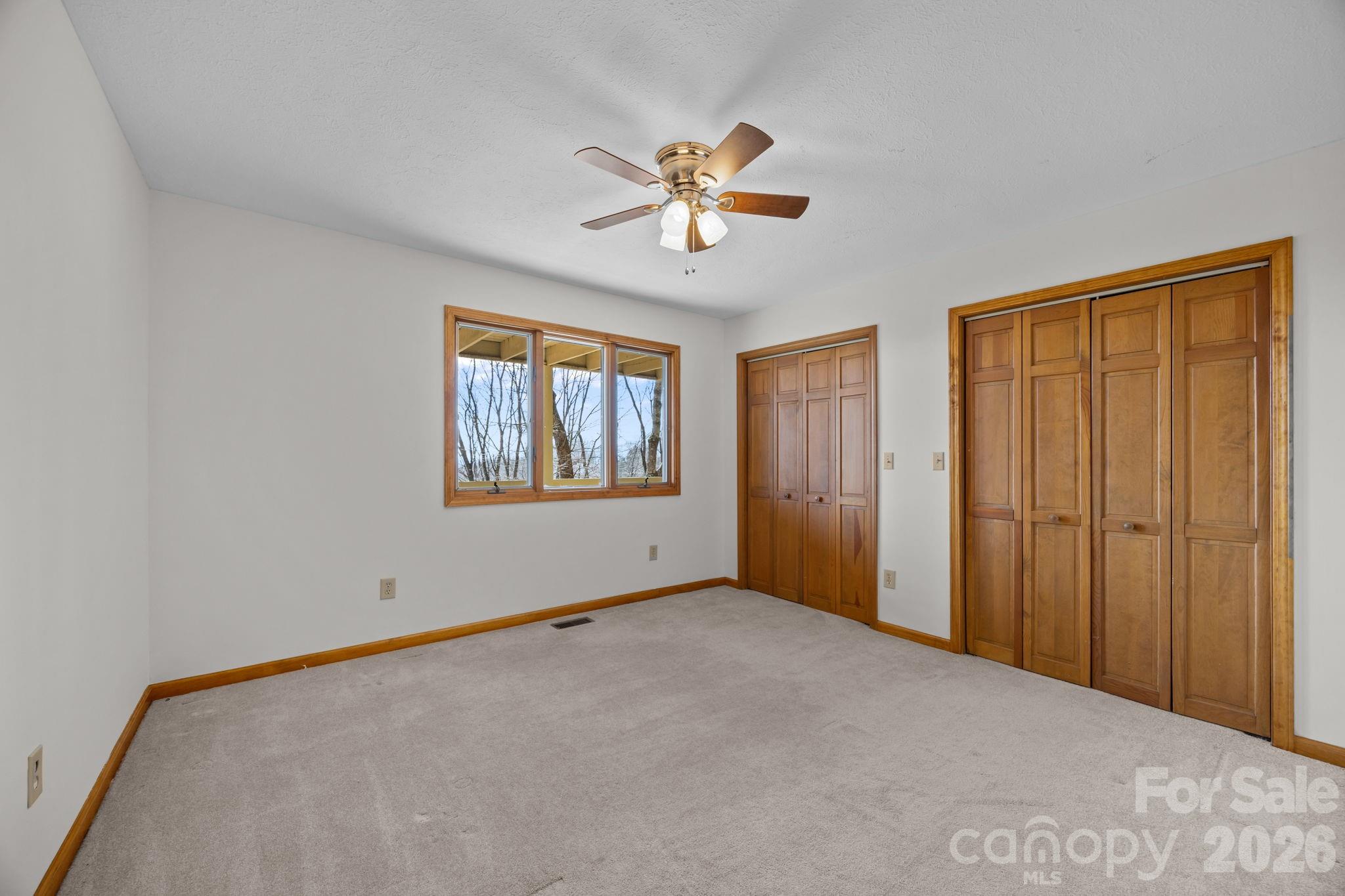 1105 High Vista Drive — Mills River