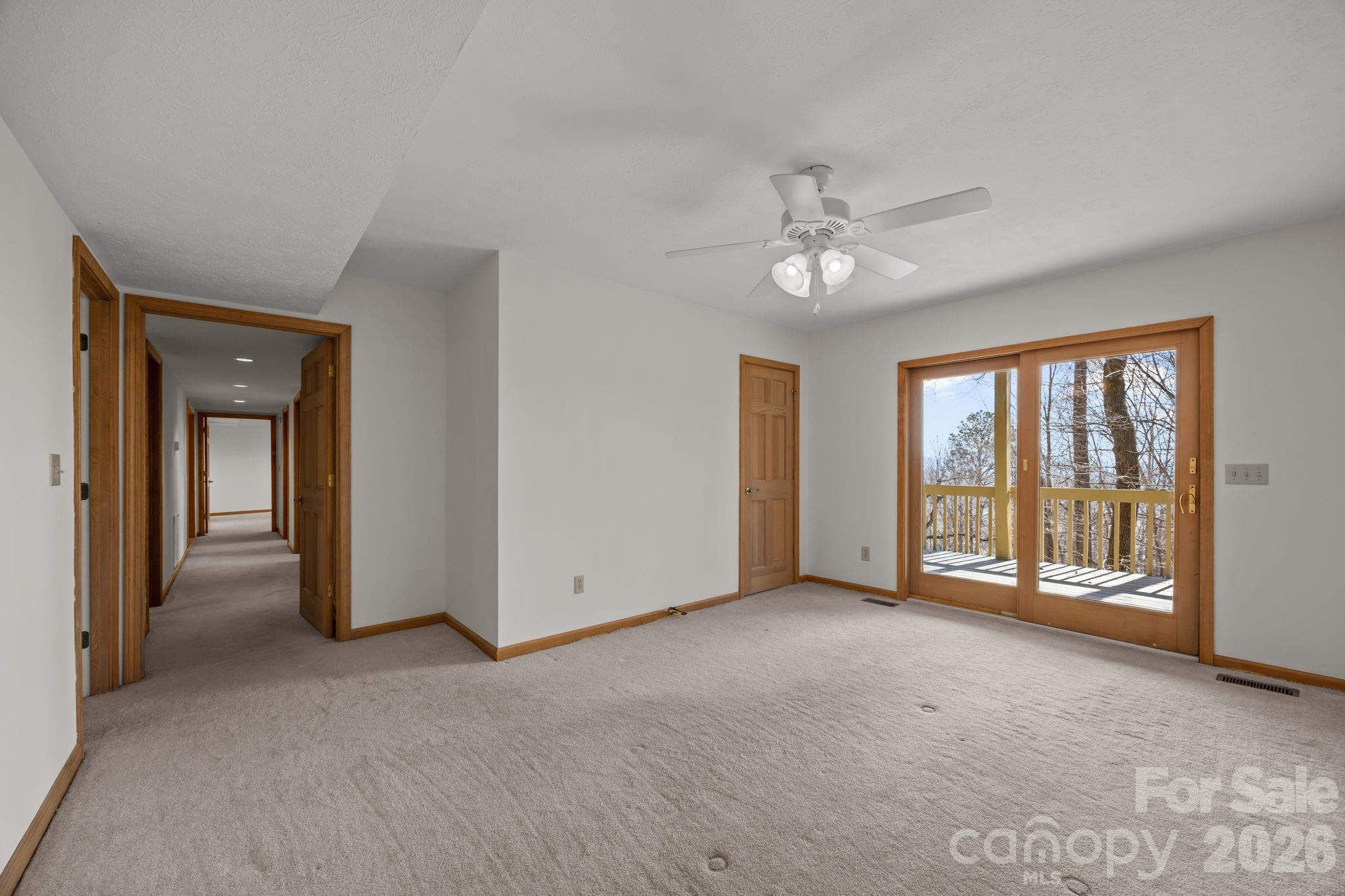 1105 High Vista Drive — Mills River
