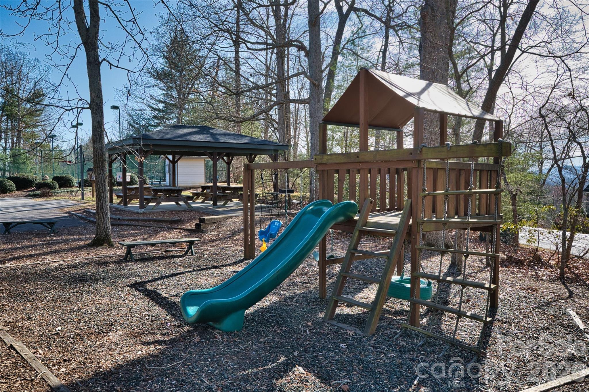 1105 High Vista Drive — Mills River