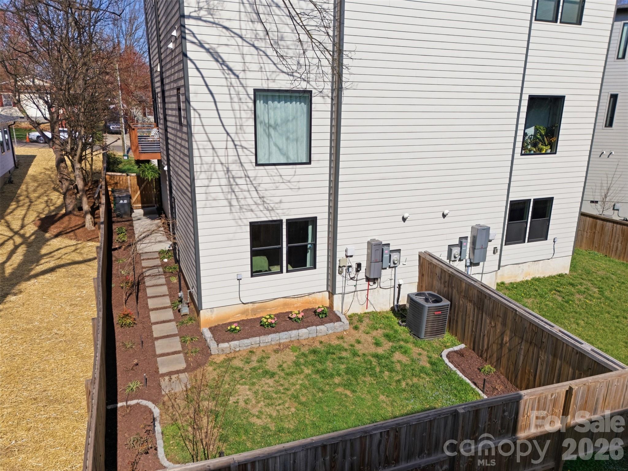 1602 Julia Maulden Place — Charlotte