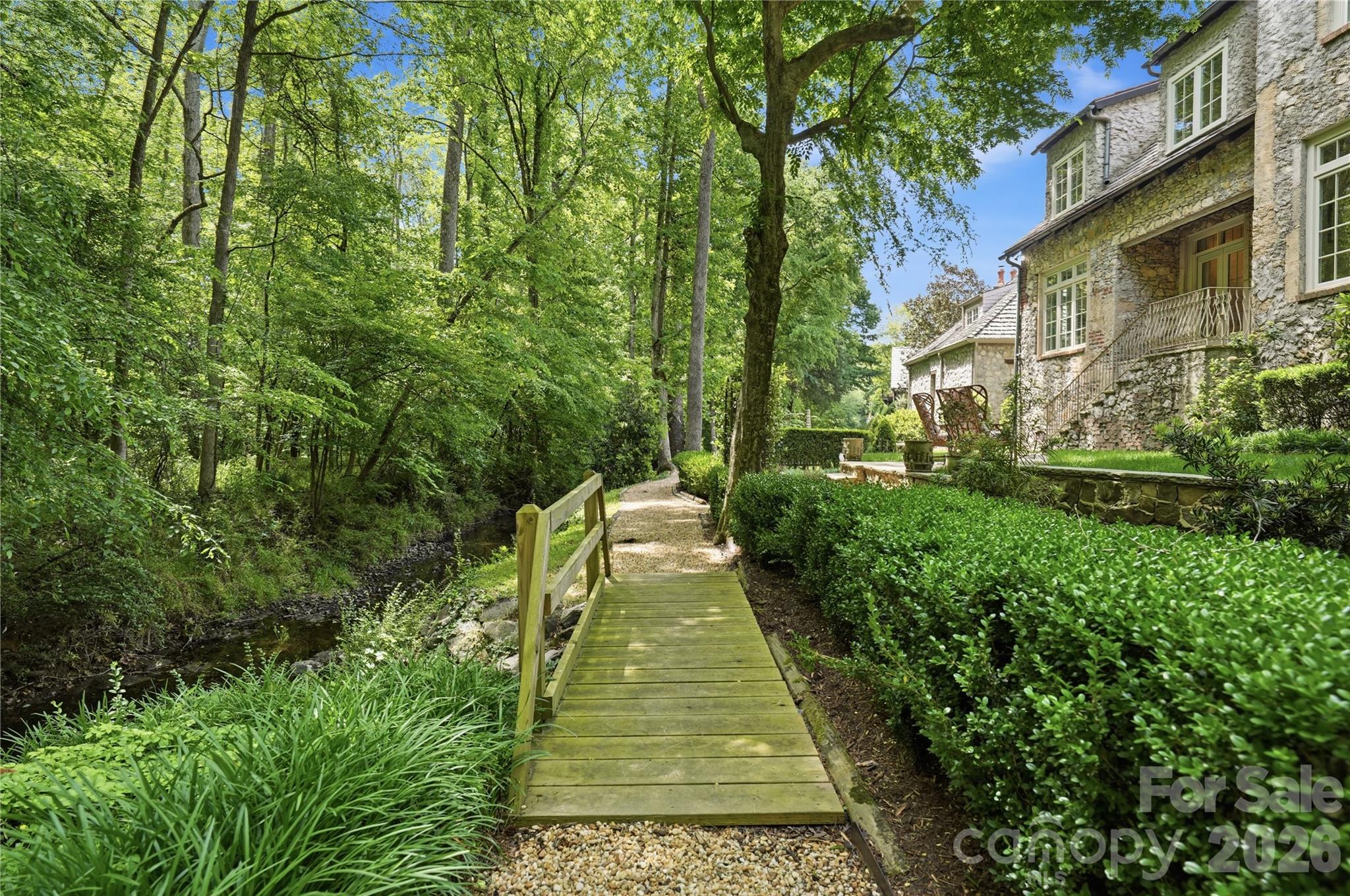 2418 La Maison Drive — Charlotte