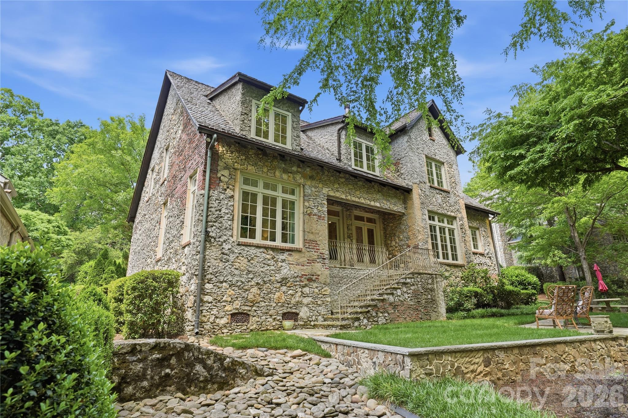 2418 La Maison Drive — Charlotte