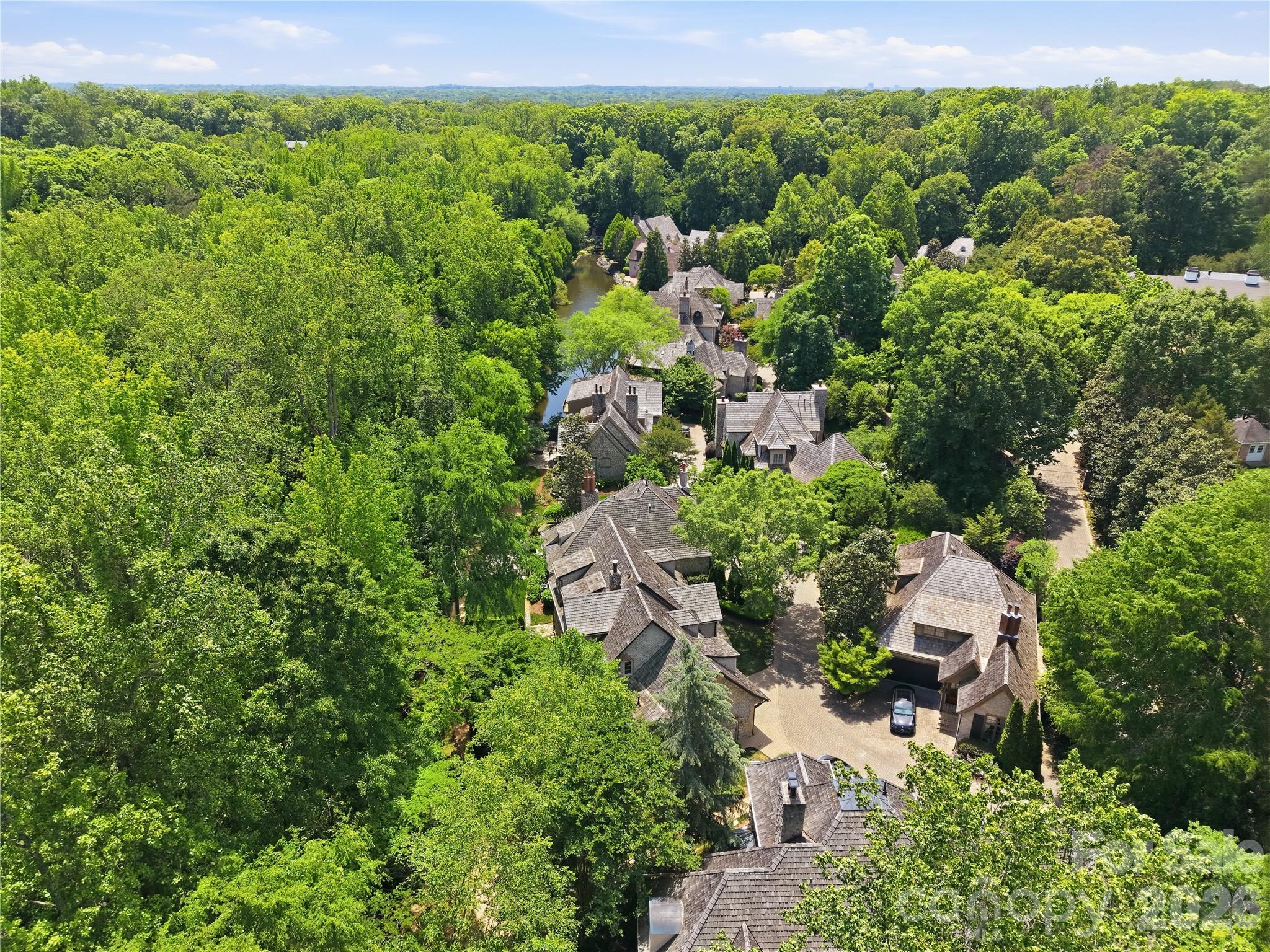 2418 La Maison Drive — Charlotte