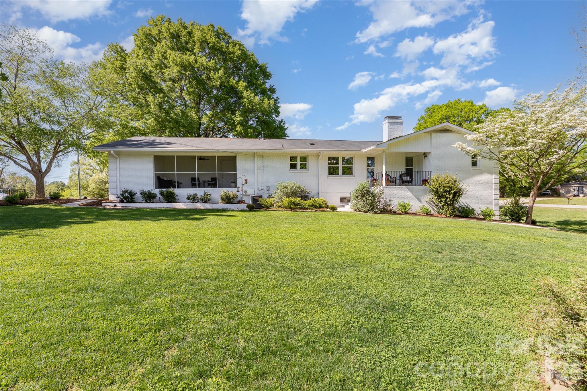 1041 Brawley School Road — Mooresville