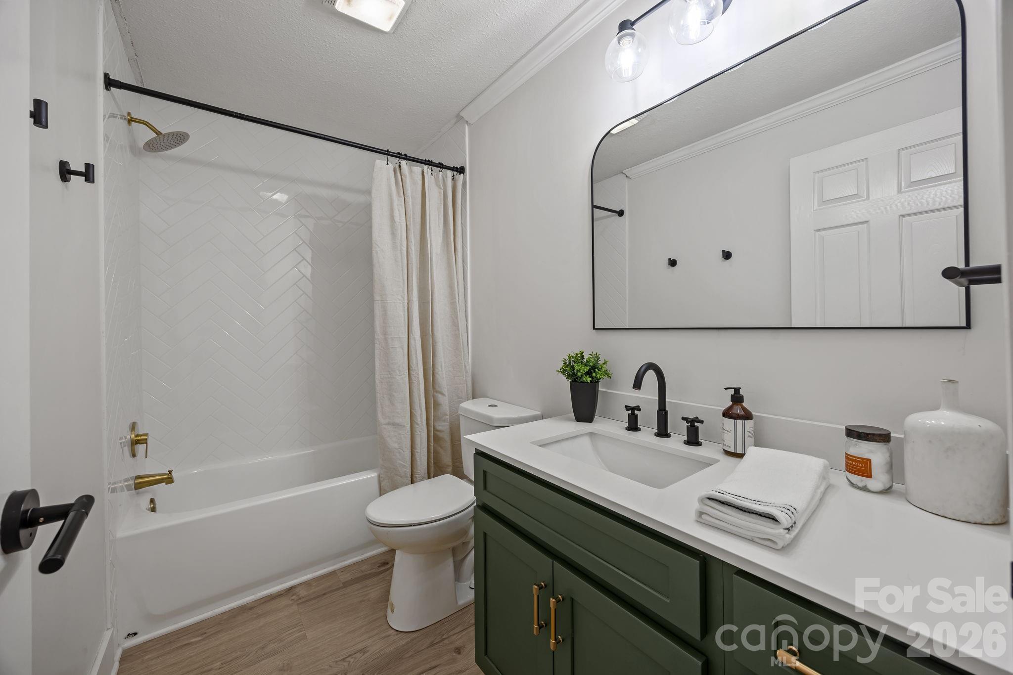 3057 Fountainview Avenue — Concord