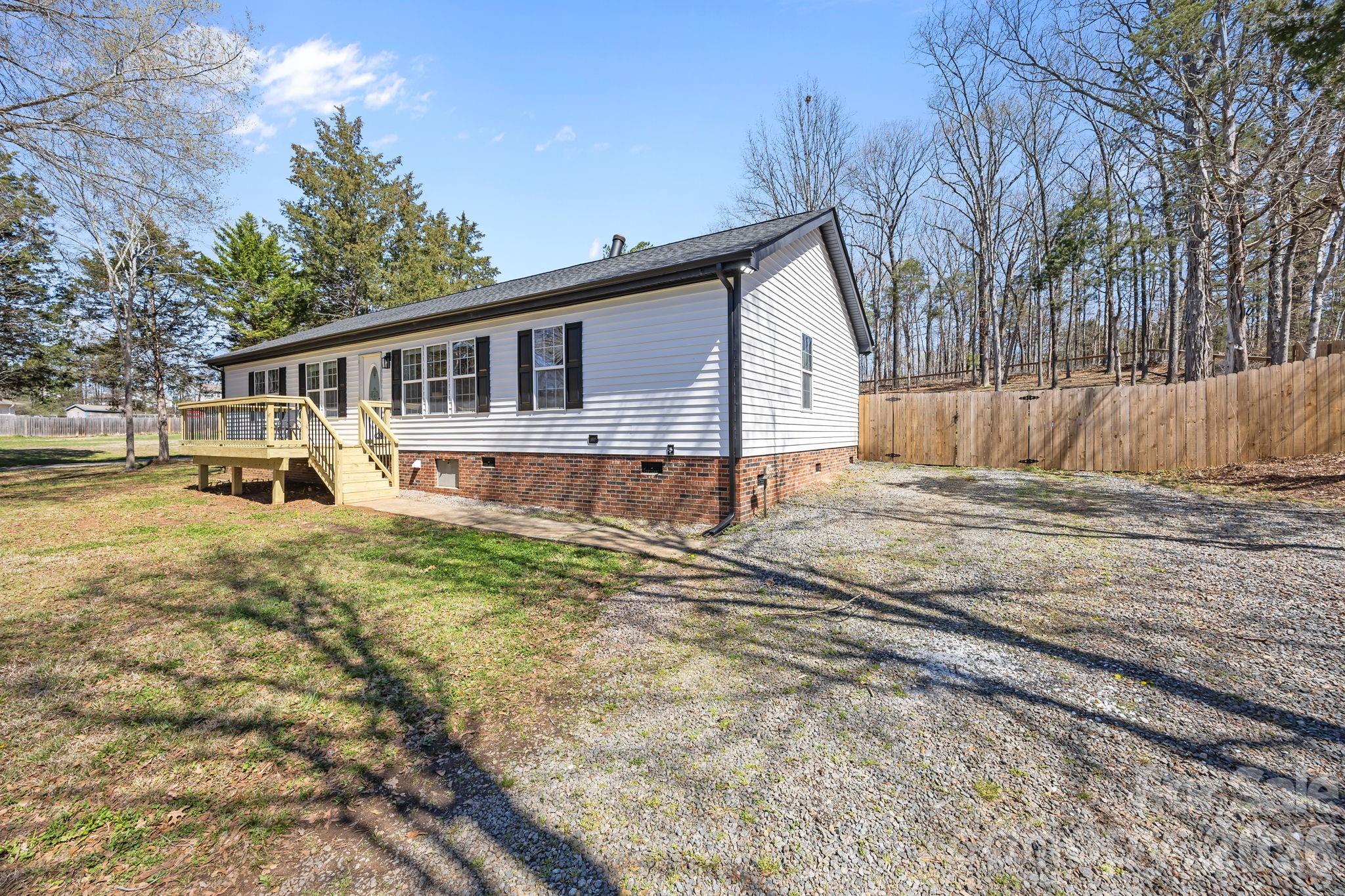 3057 Fountainview Avenue — Concord