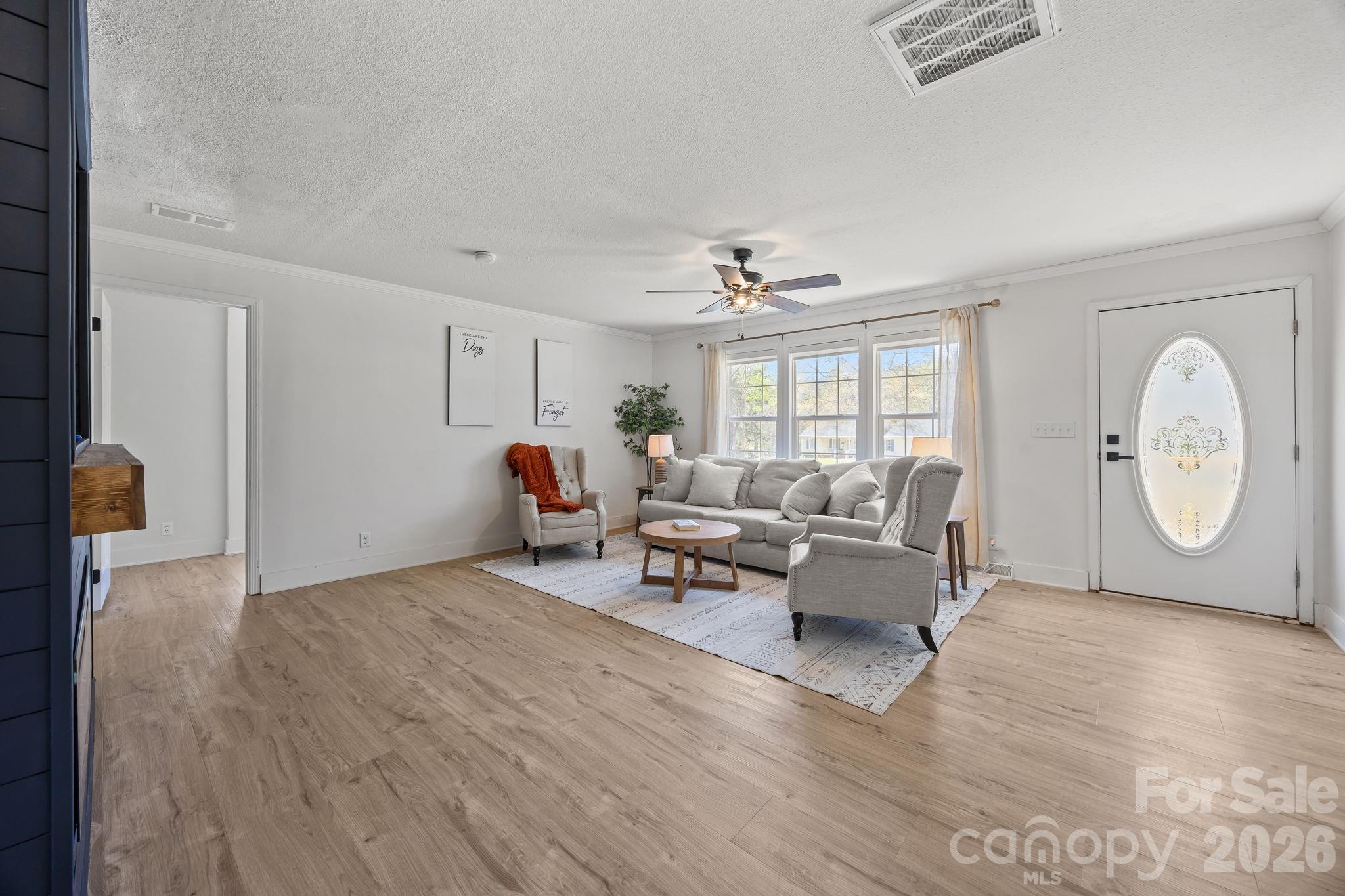 3057 Fountainview Avenue — Concord