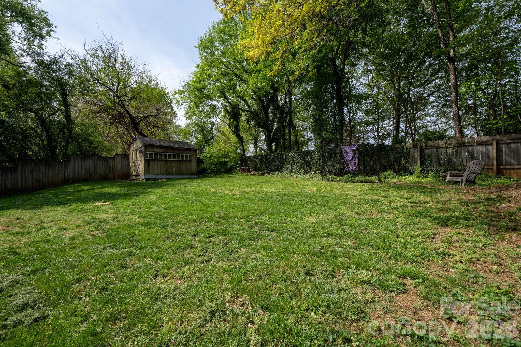 1339 11th Street NW — Hickory