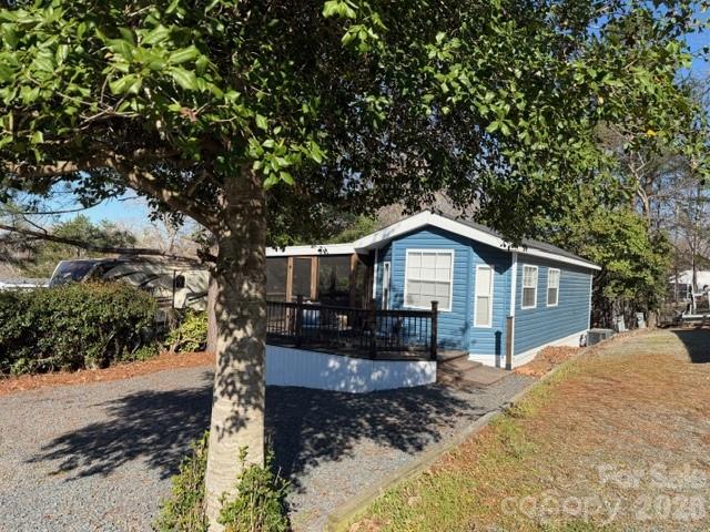 206 Cardinal Drive #679 — New London