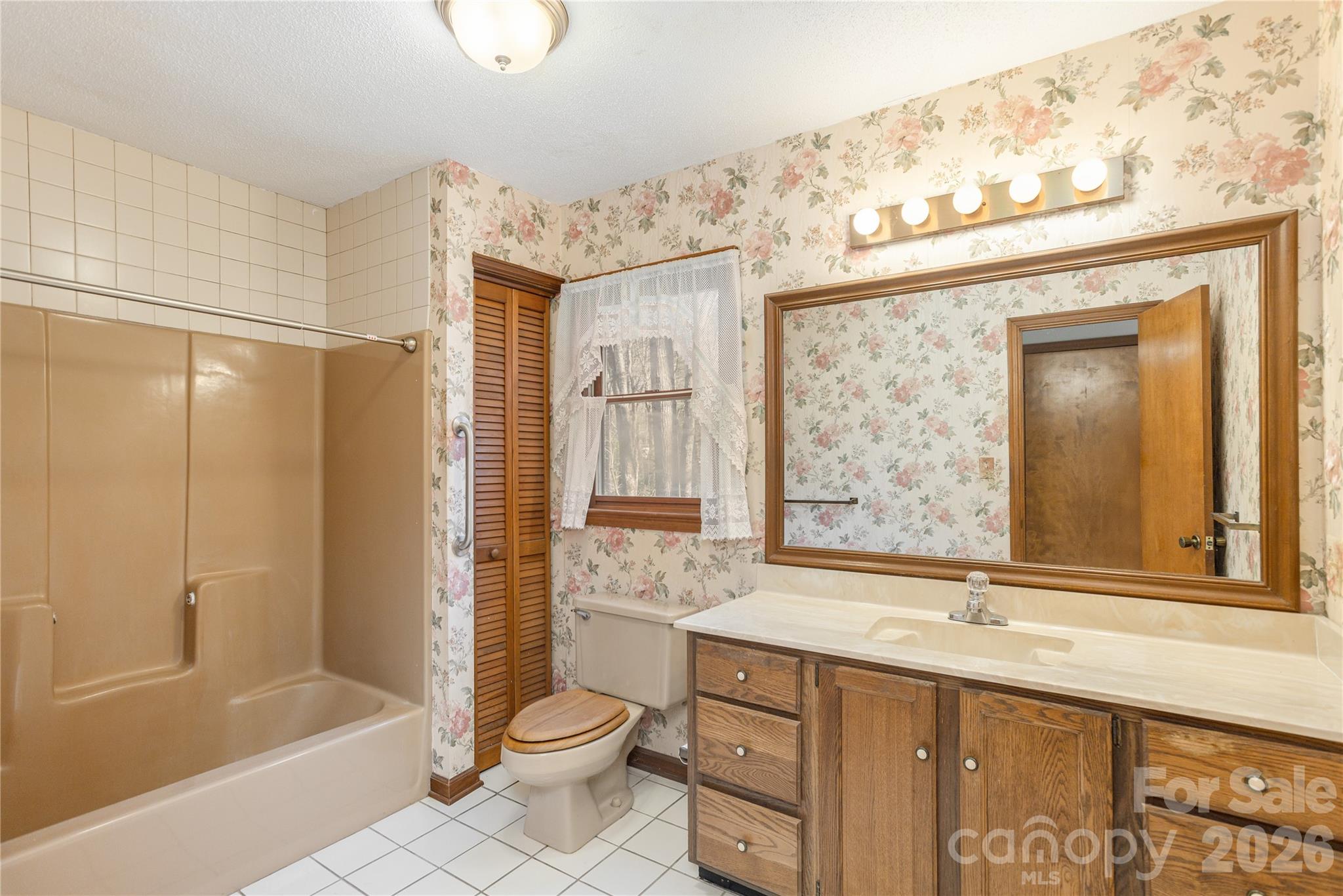 221 Timberlane Drive — Pisgah Forest