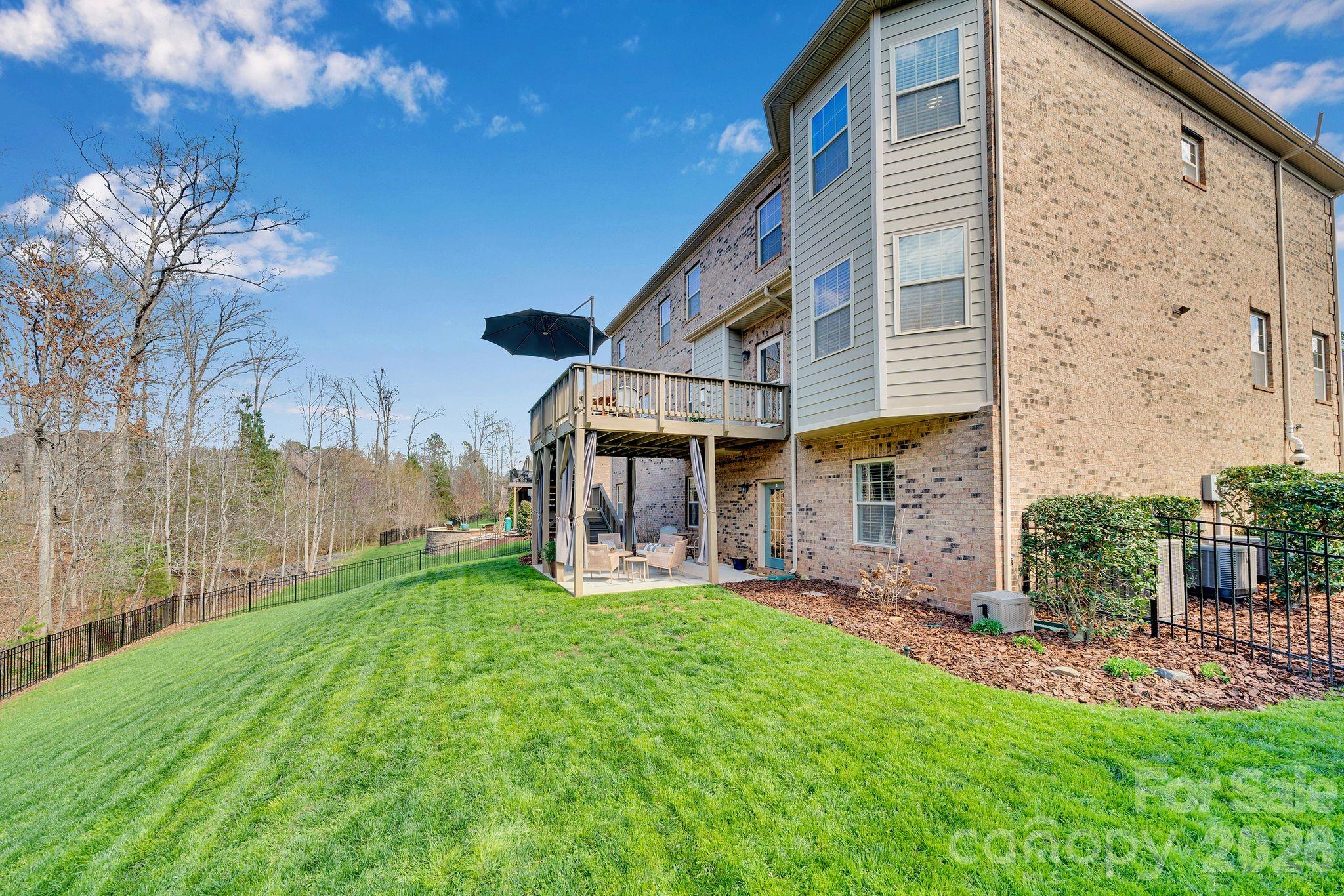 4016 Widgeon Way — Waxhaw