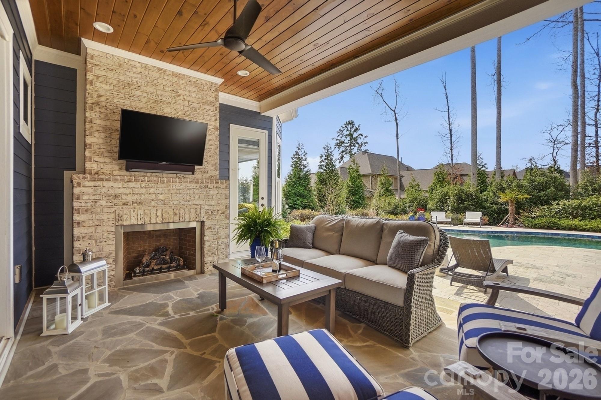 13124 Davidson Park Drive — Davidson