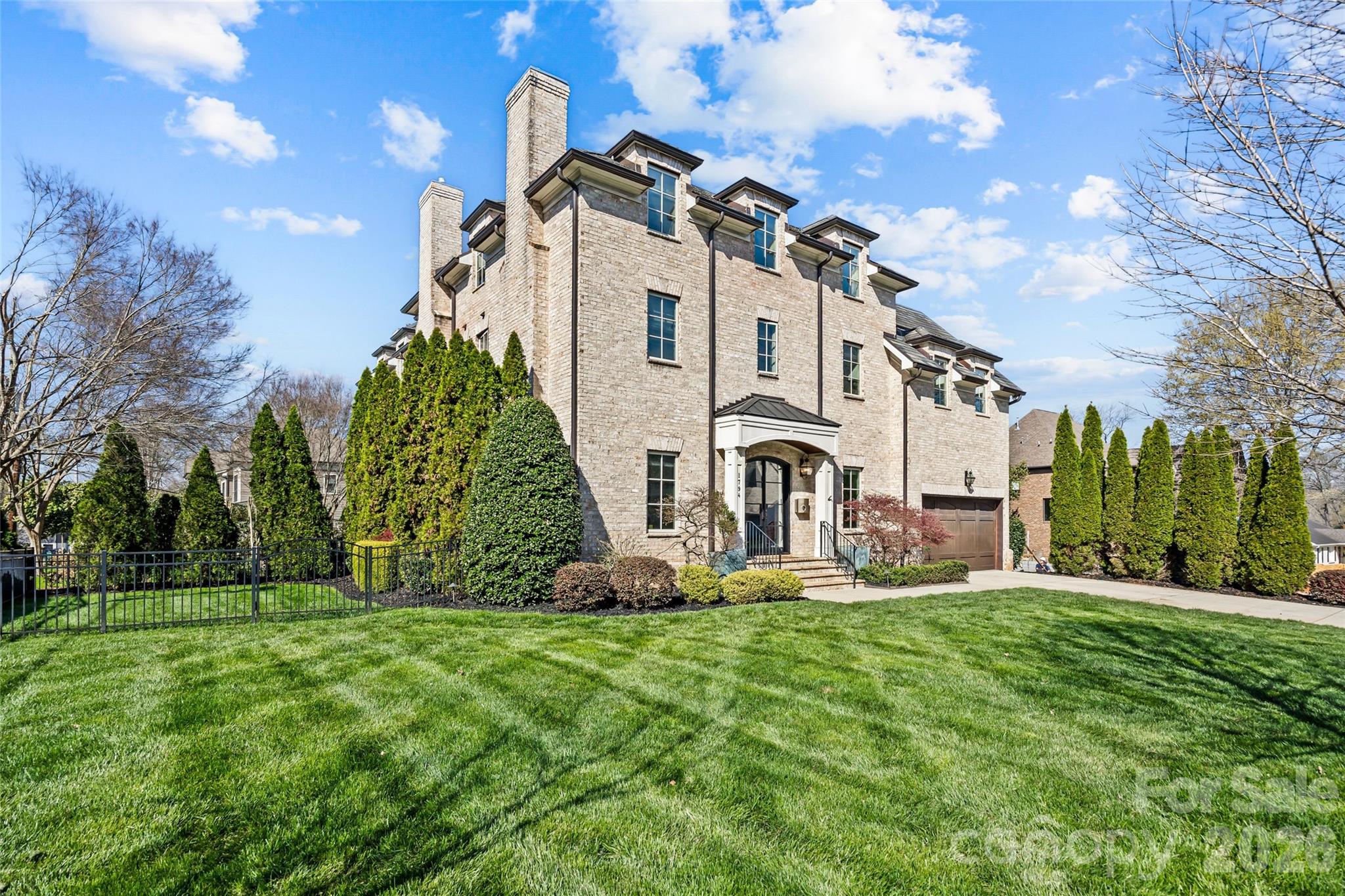 1794 Sterling Road — Charlotte