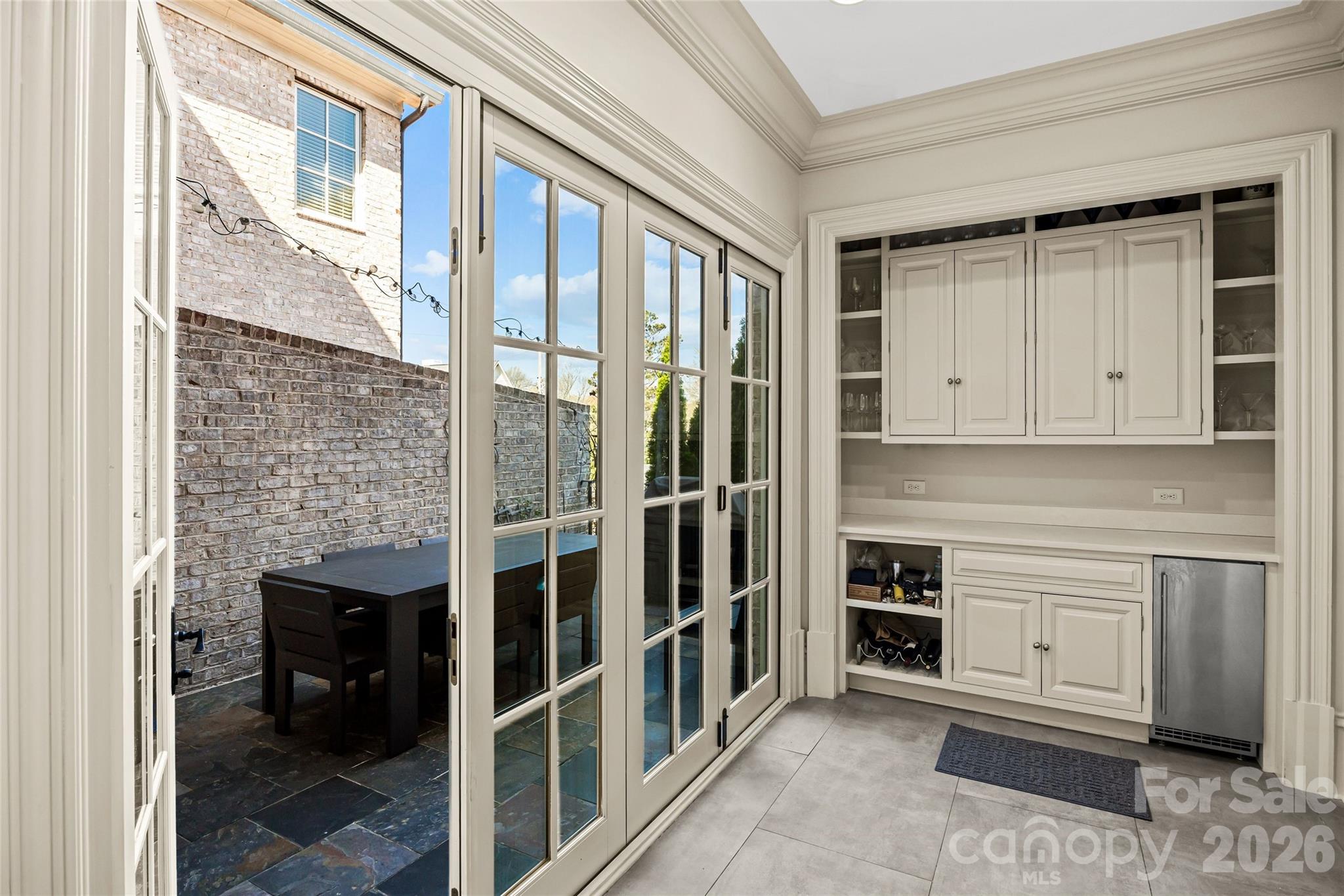 1794 Sterling Road — Charlotte