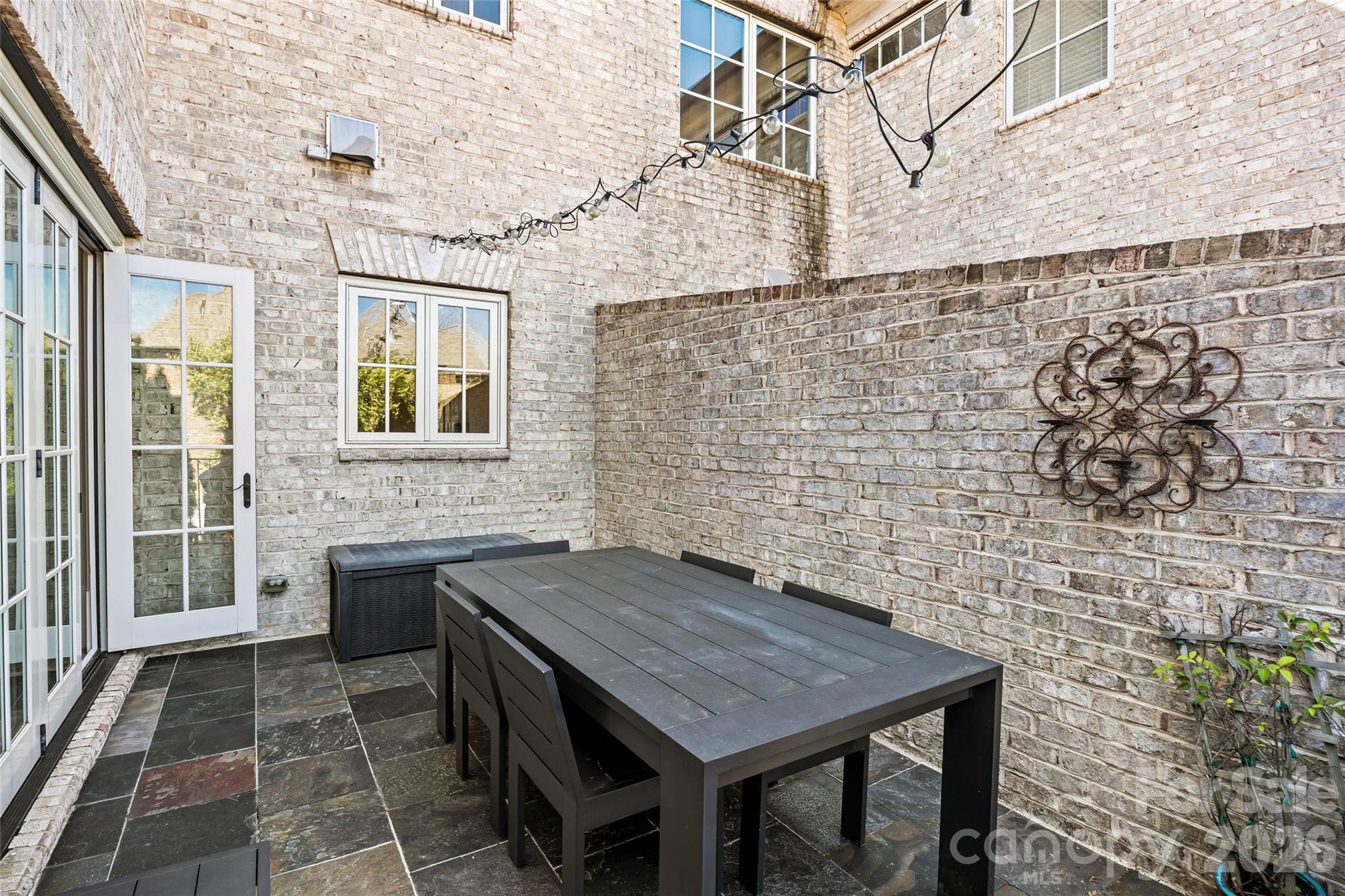 1794 Sterling Road — Charlotte