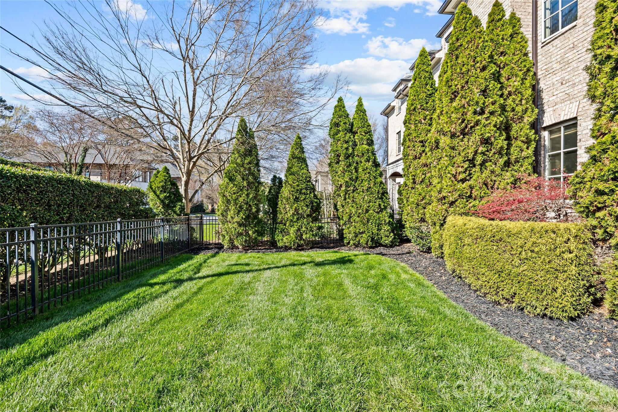 1794 Sterling Road — Charlotte
