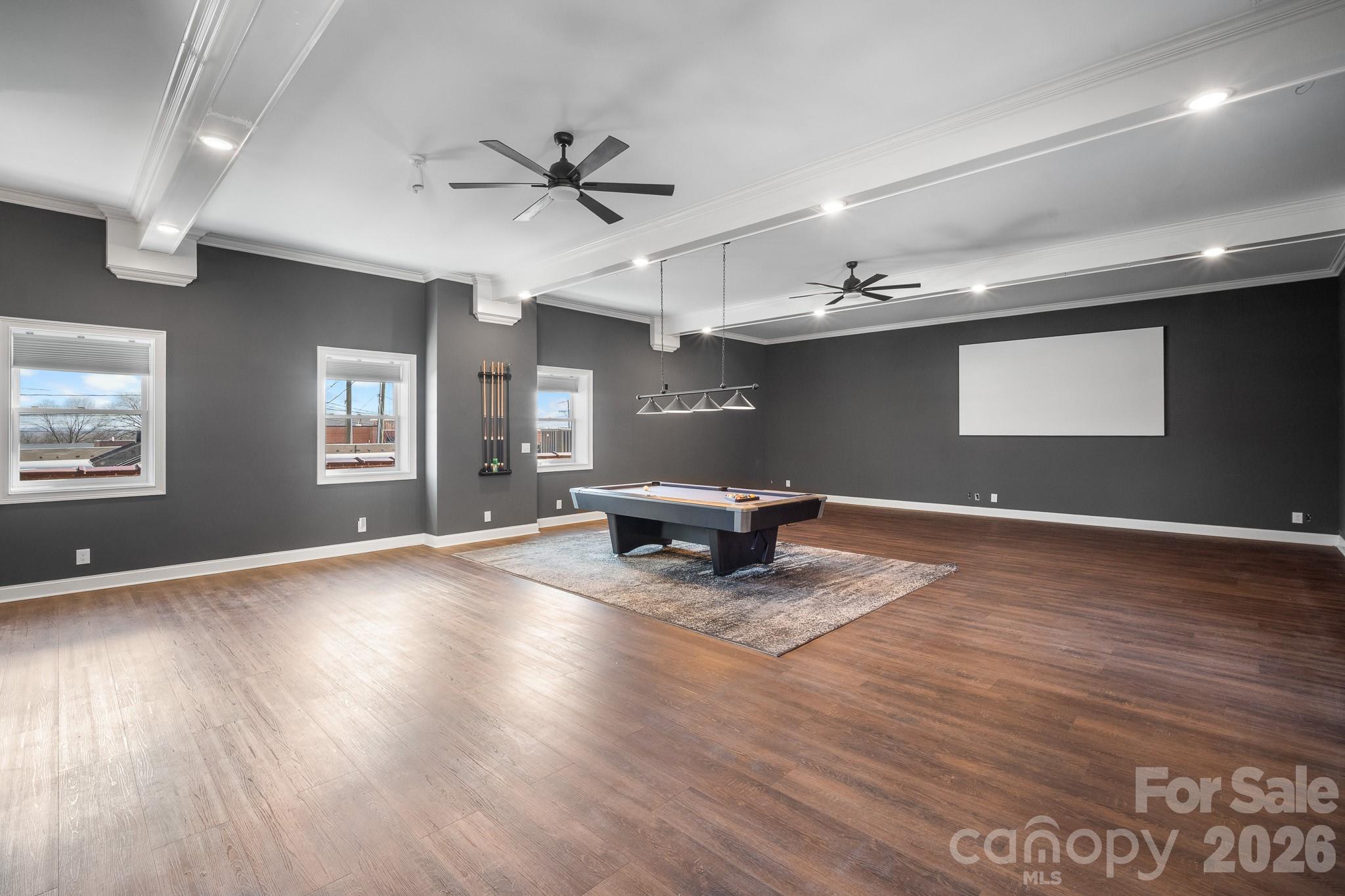 121 N Main Street — Lexington