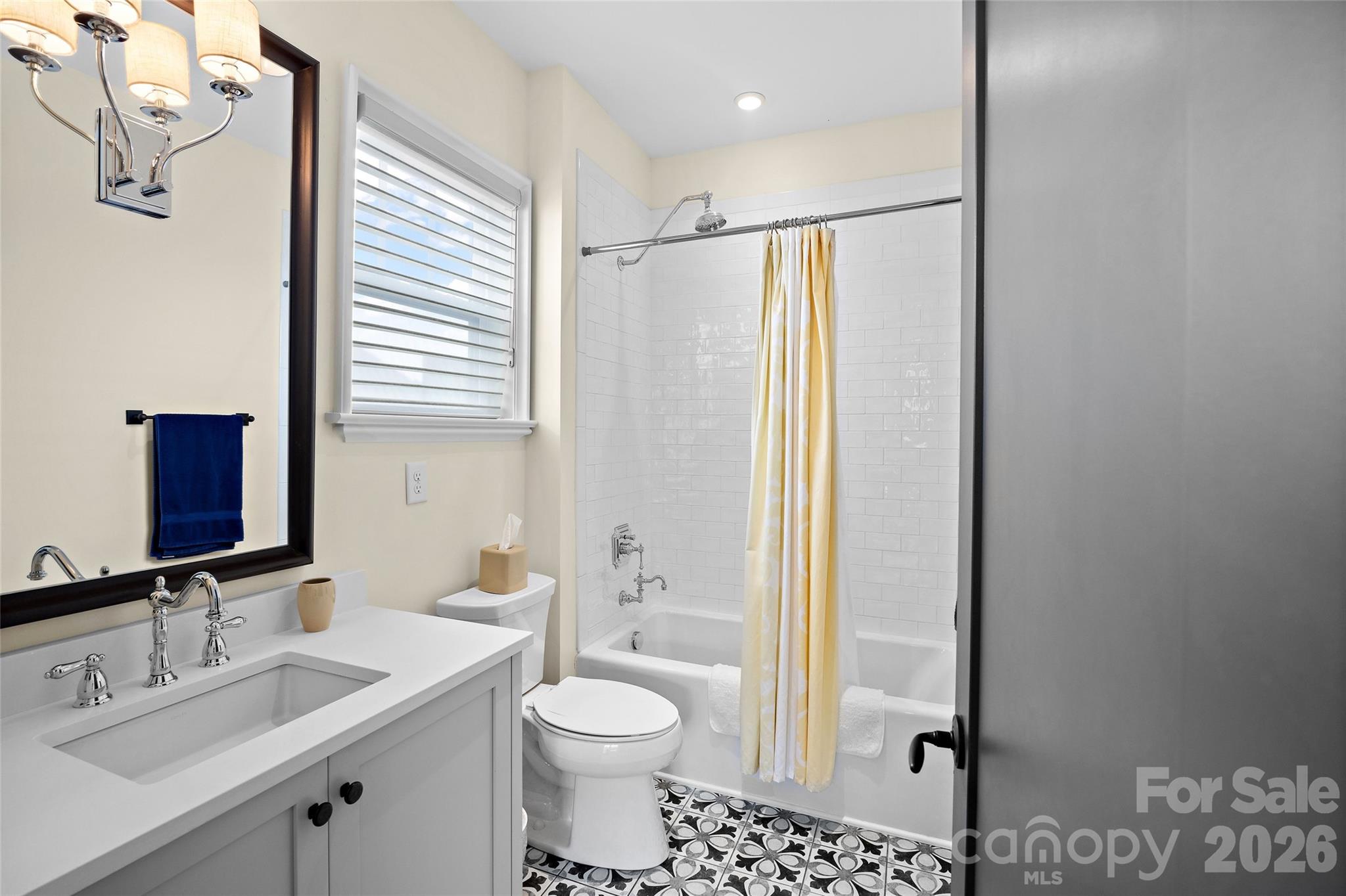 2649 Chesterfield Avenue — Charlotte