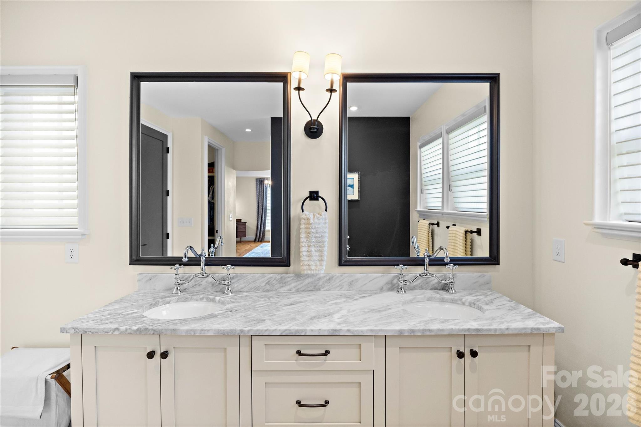 2649 Chesterfield Avenue — Charlotte