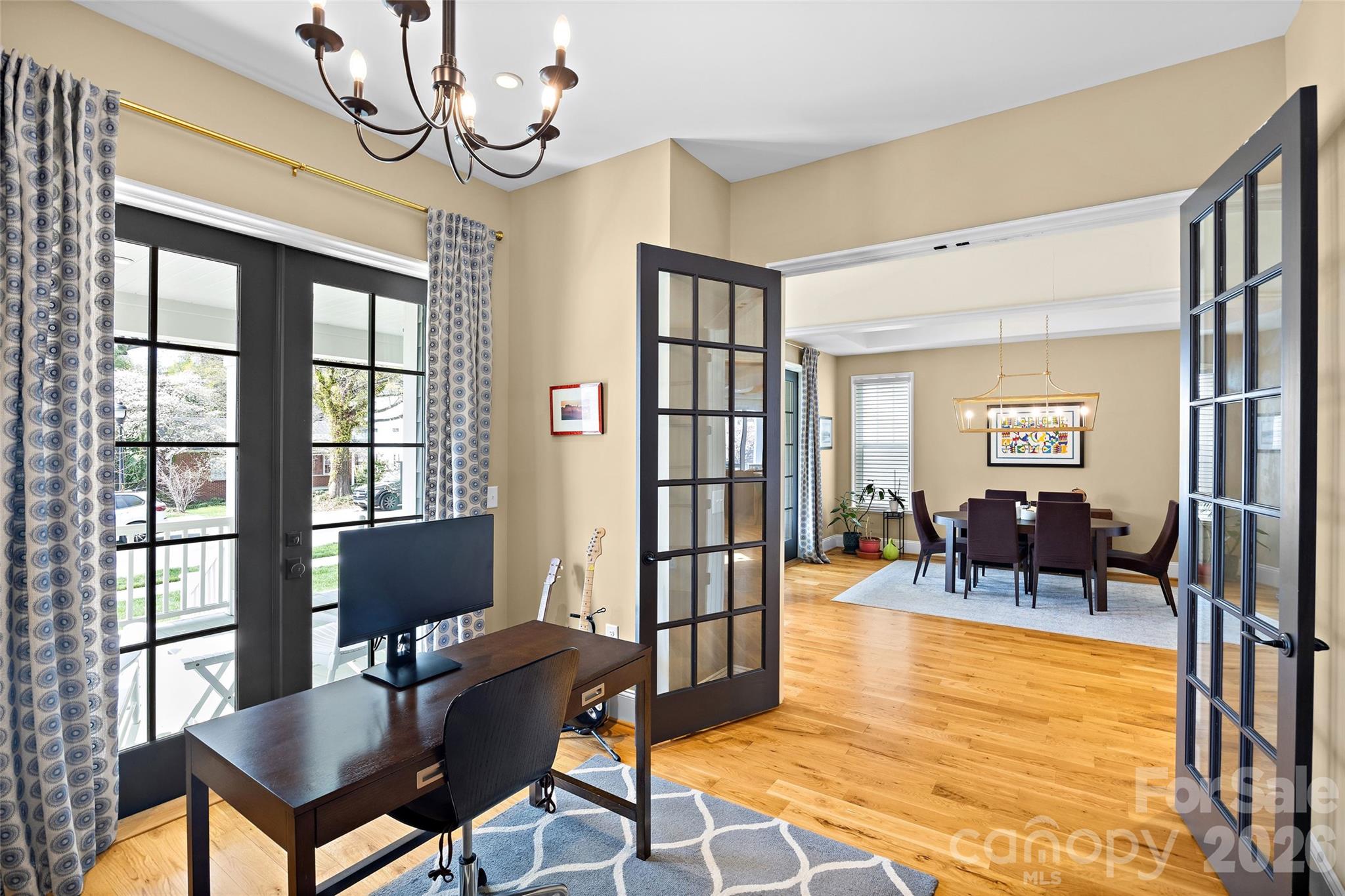 2649 Chesterfield Avenue — Charlotte
