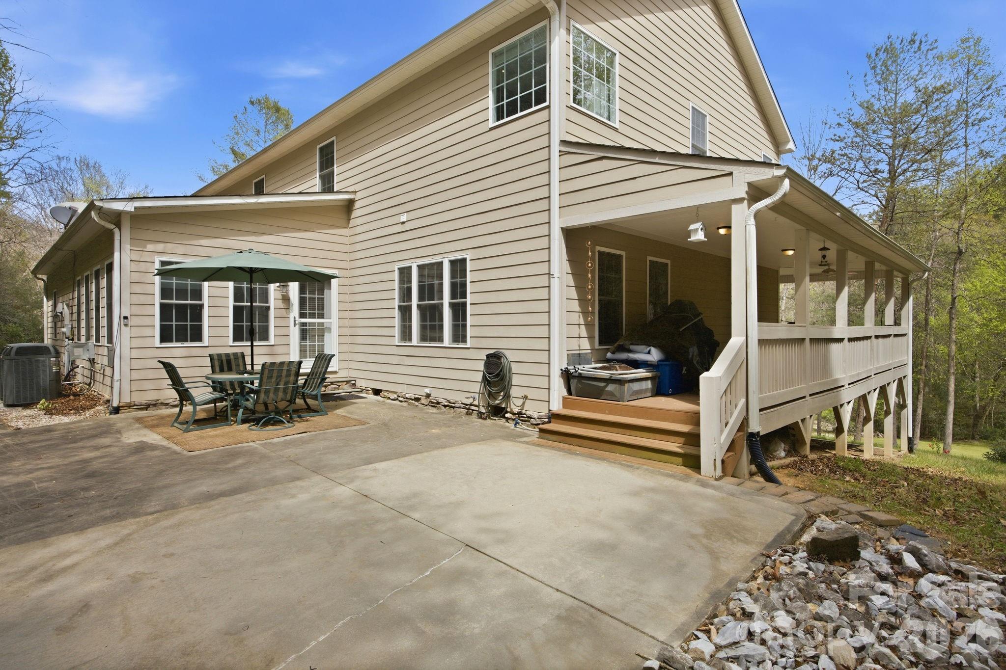 273 Cross Creek Drive — Marion