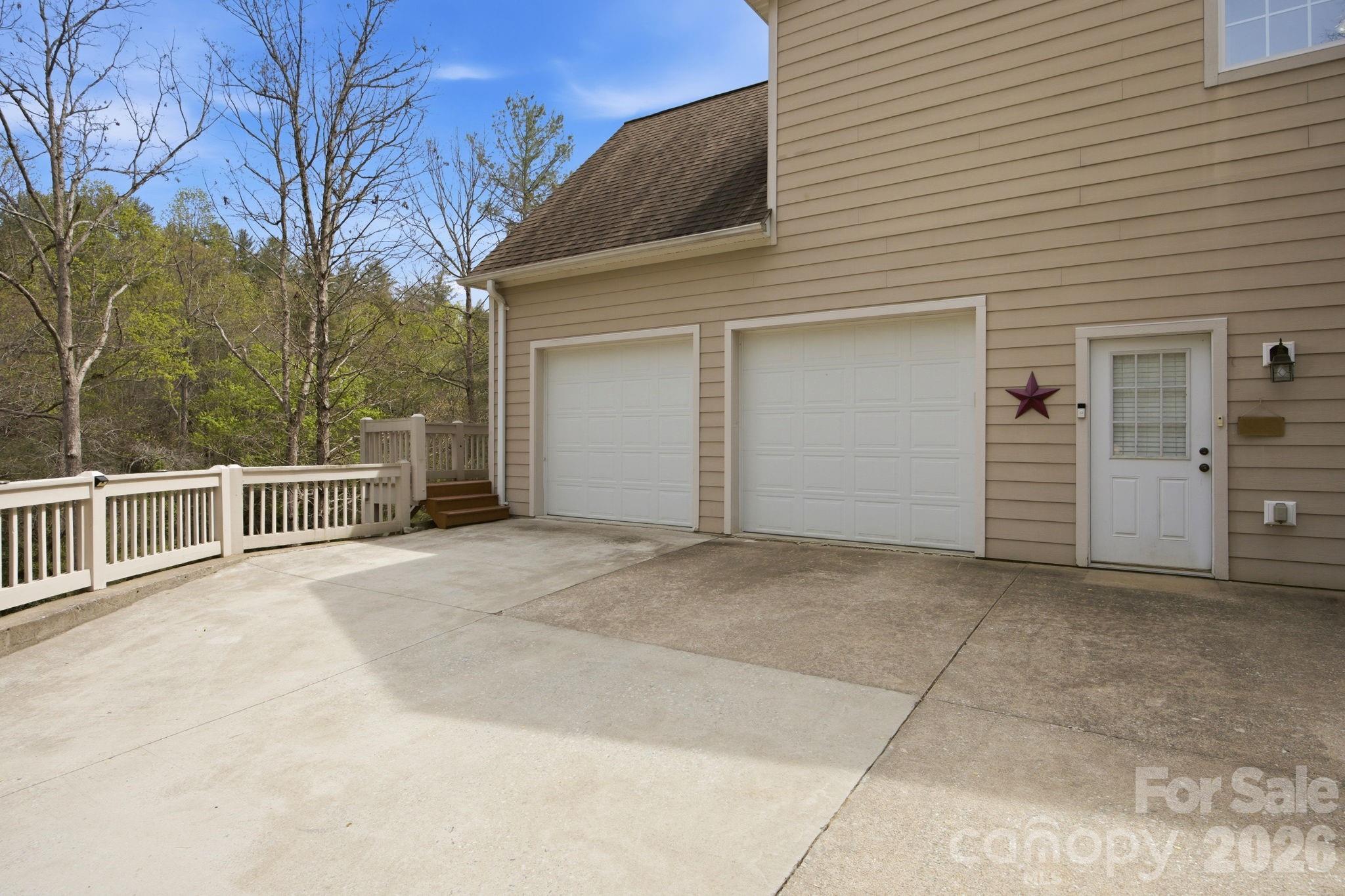 273 Cross Creek Drive — Marion