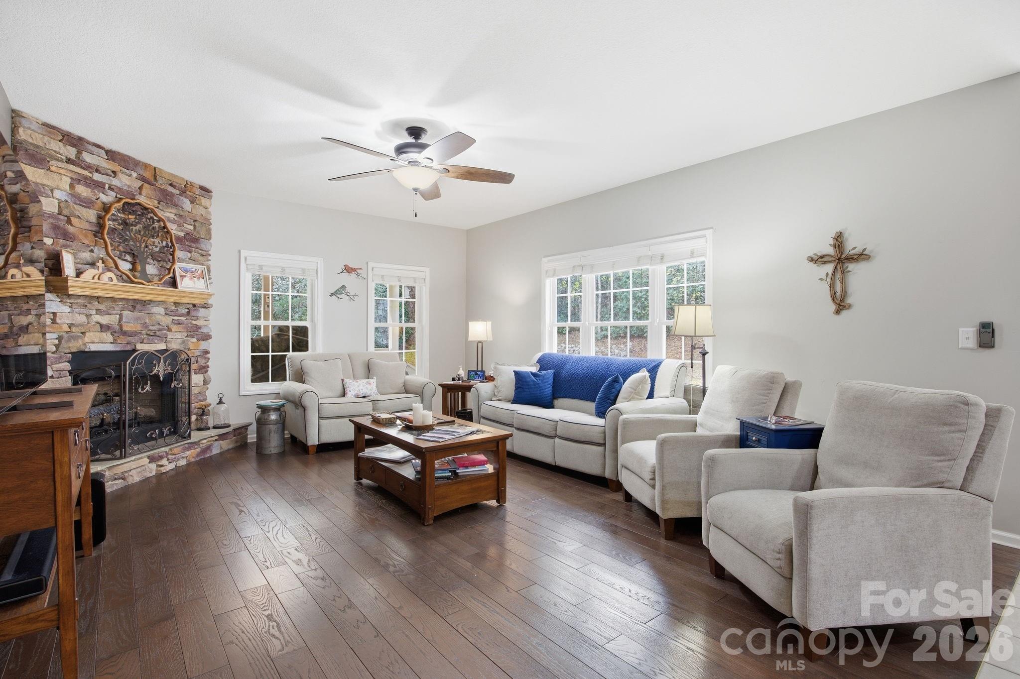 273 Cross Creek Drive — Marion