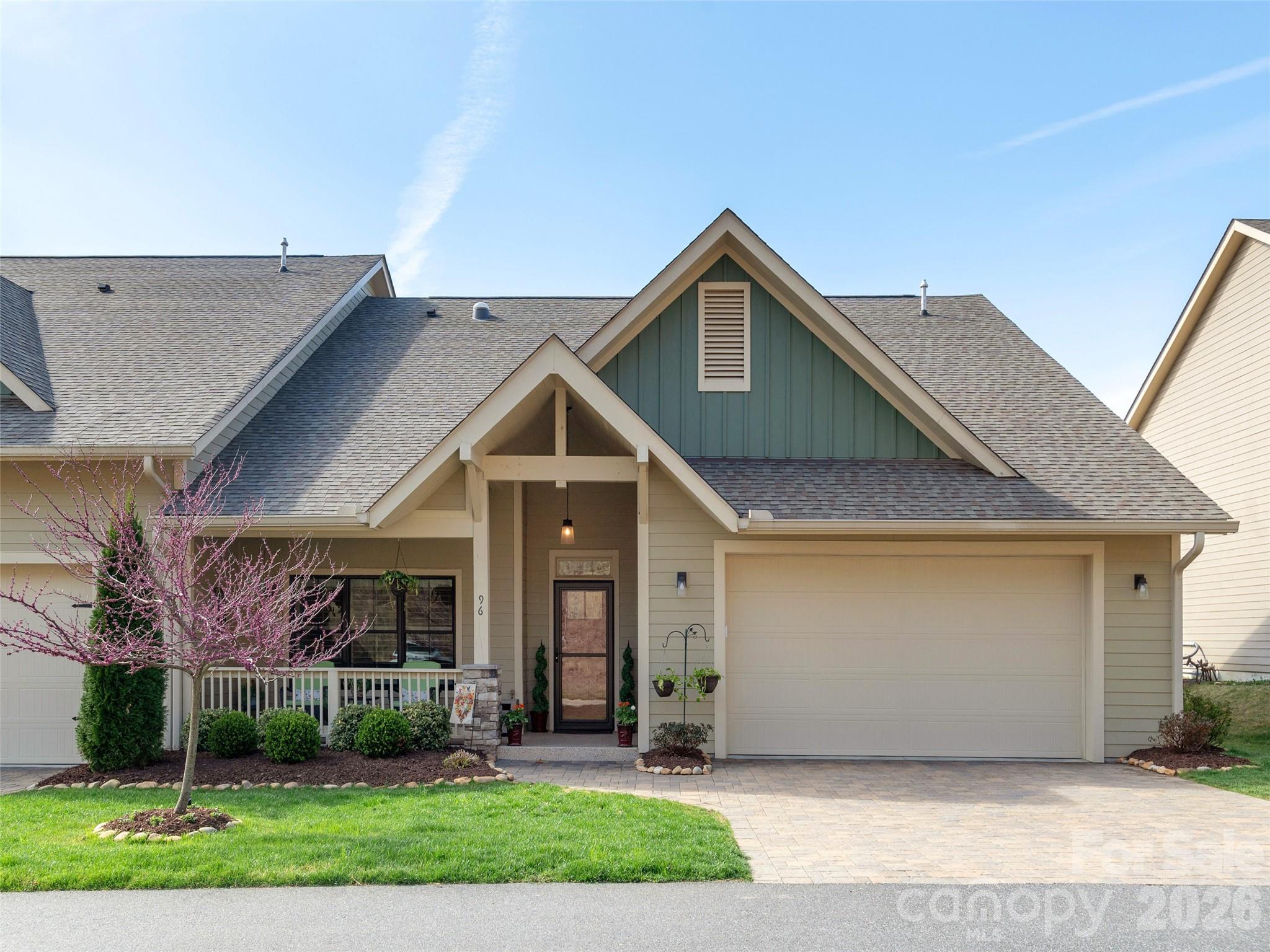 96 Copper Creek Lane — Hendersonville