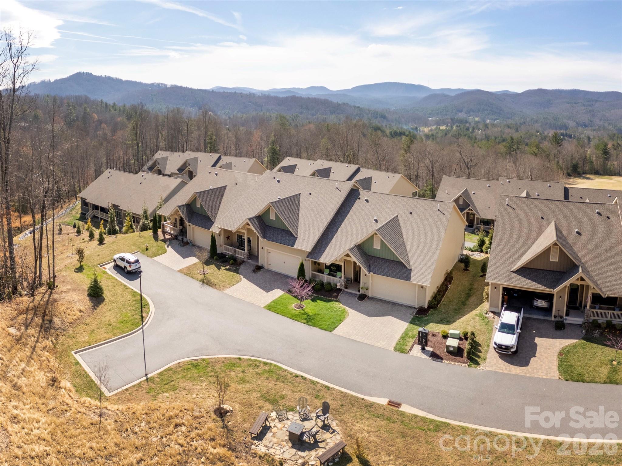 96 Copper Creek Lane — Hendersonville