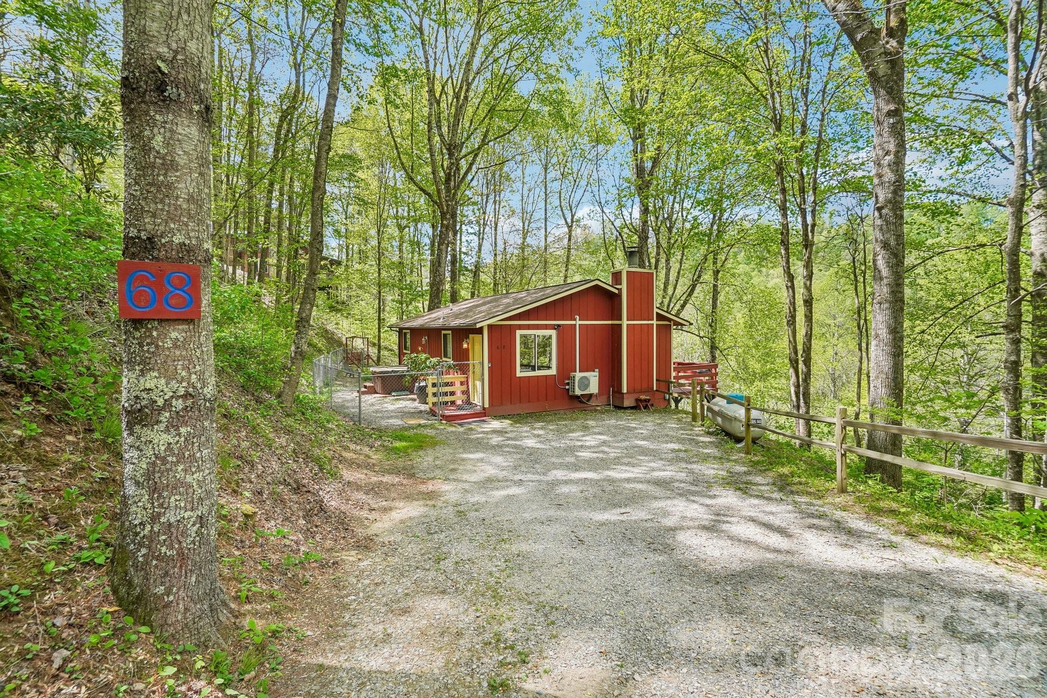 68 Split Rail Drive — Maggie Valley