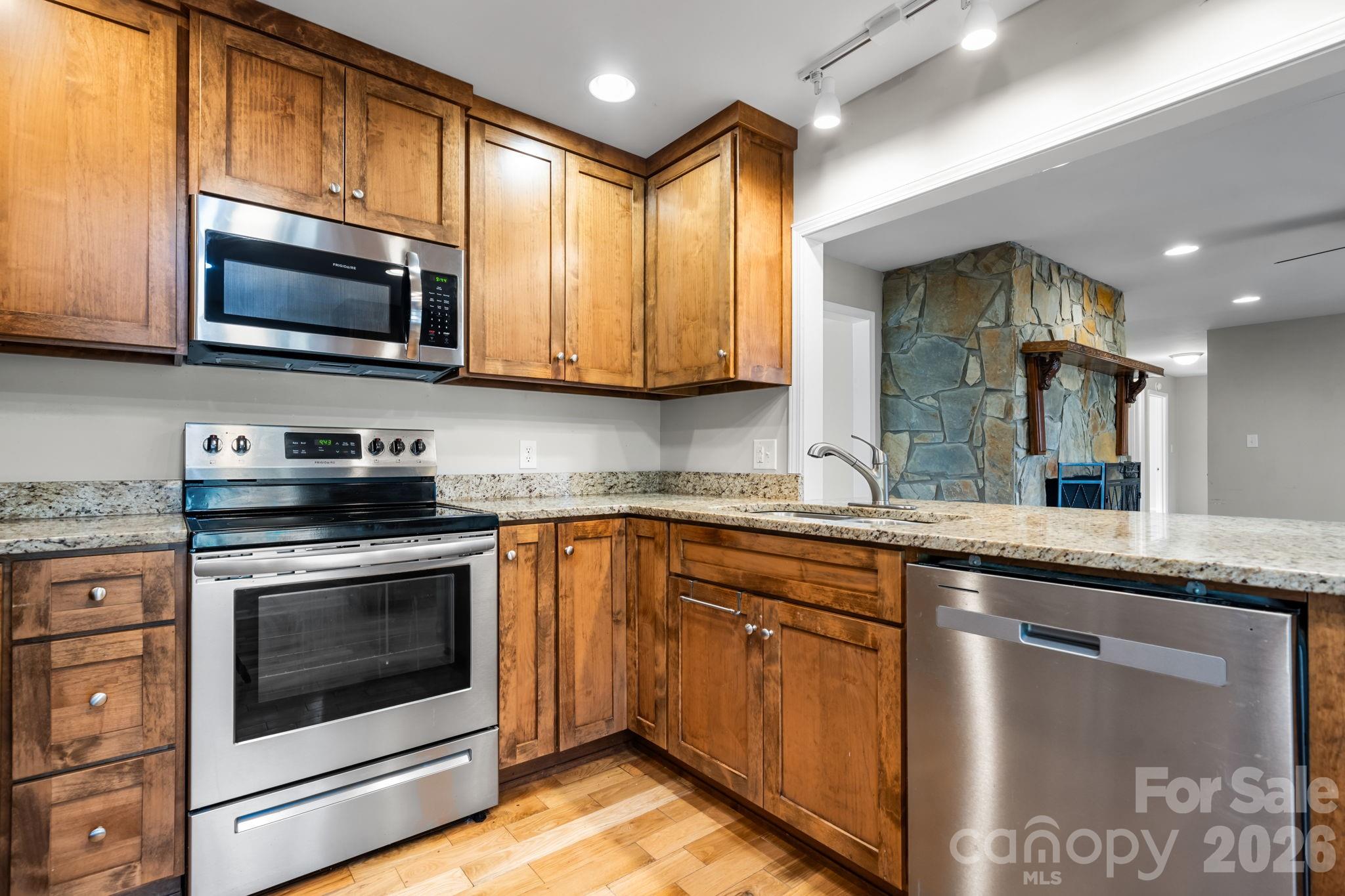 1629 NC 126 Road — Morganton