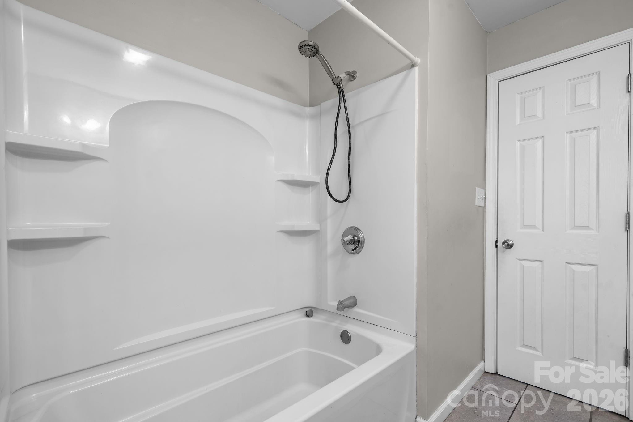 1629 NC 126 Road — Morganton