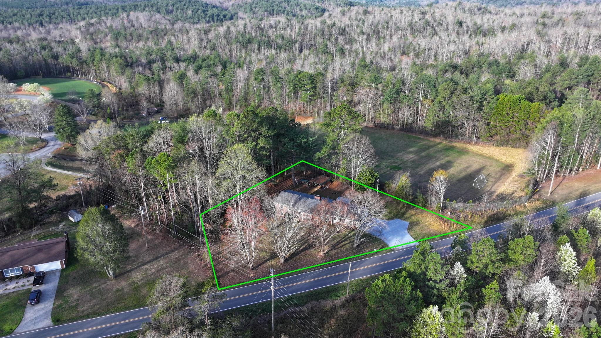 1629 NC 126 Road — Morganton