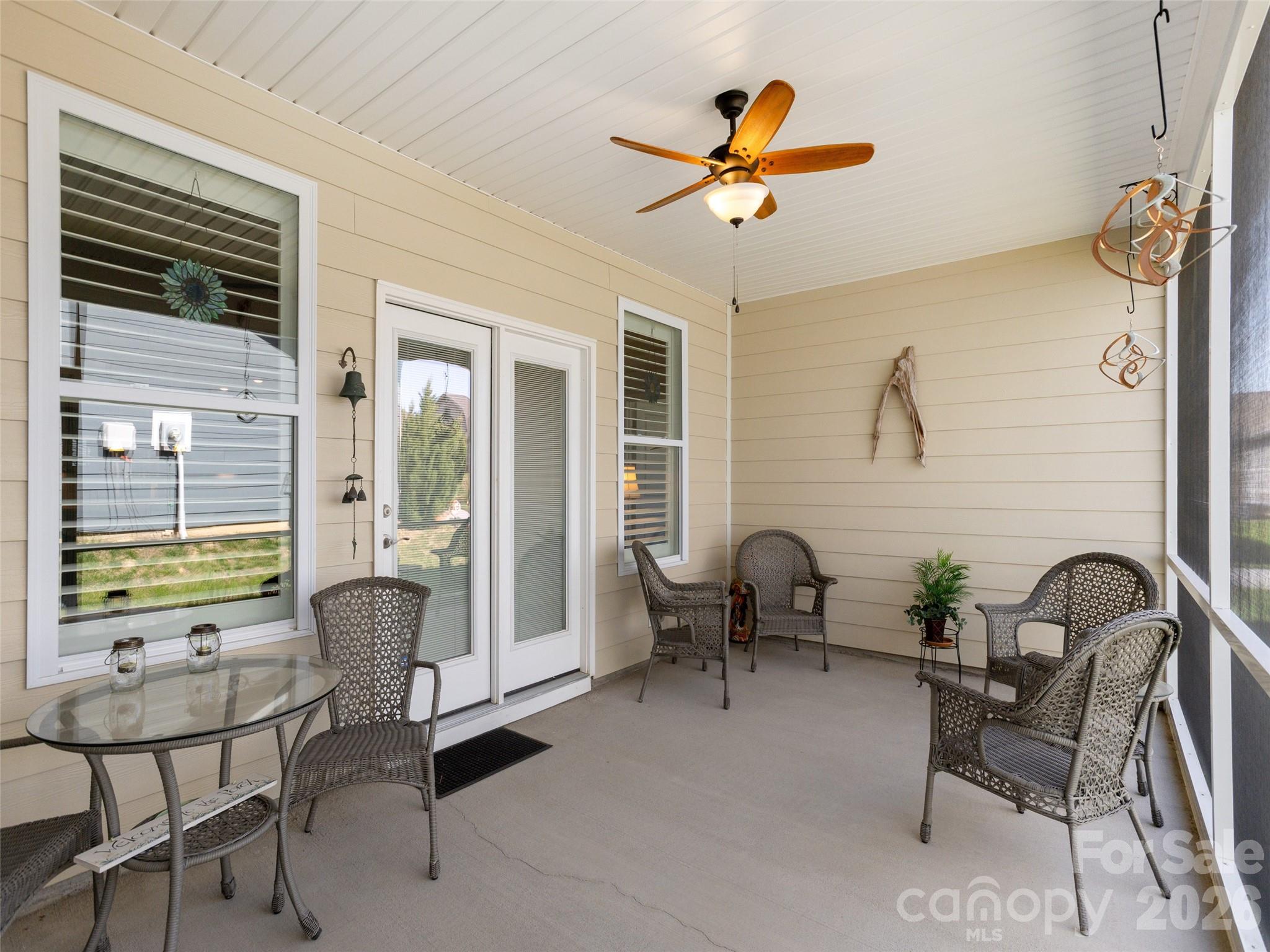 748 Summerfield Place — Flat Rock