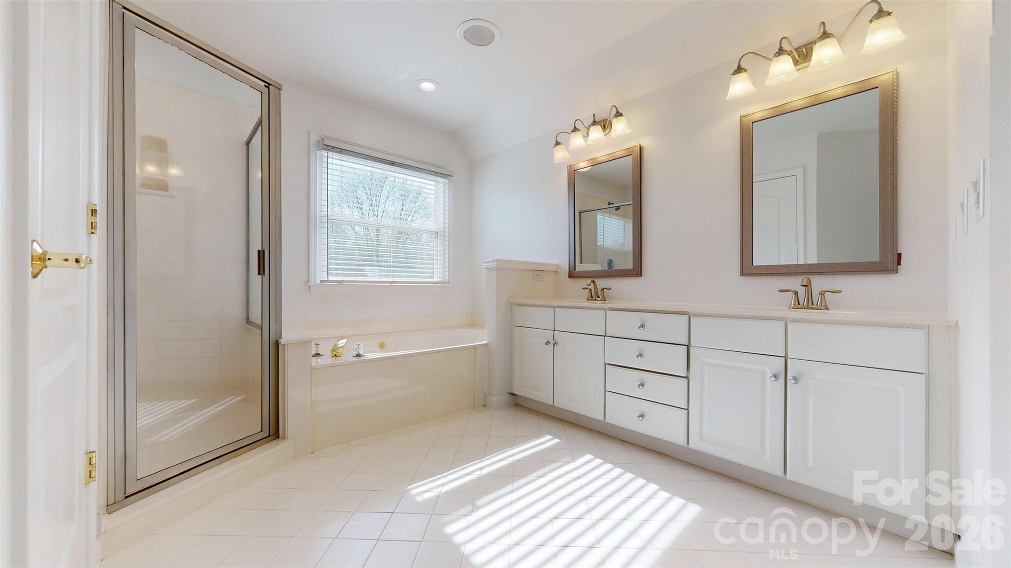 5423 Piper Glen Drive — Charlotte