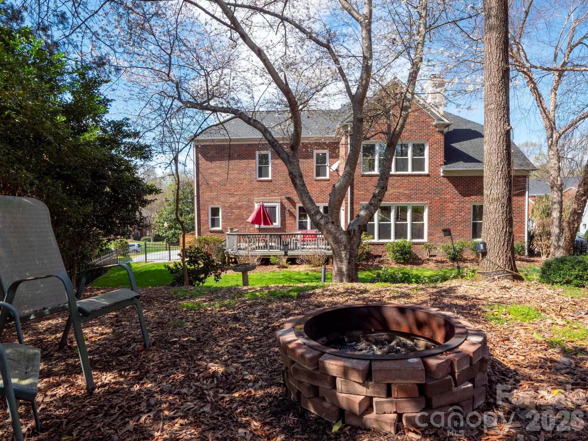 5423 Piper Glen Drive — Charlotte