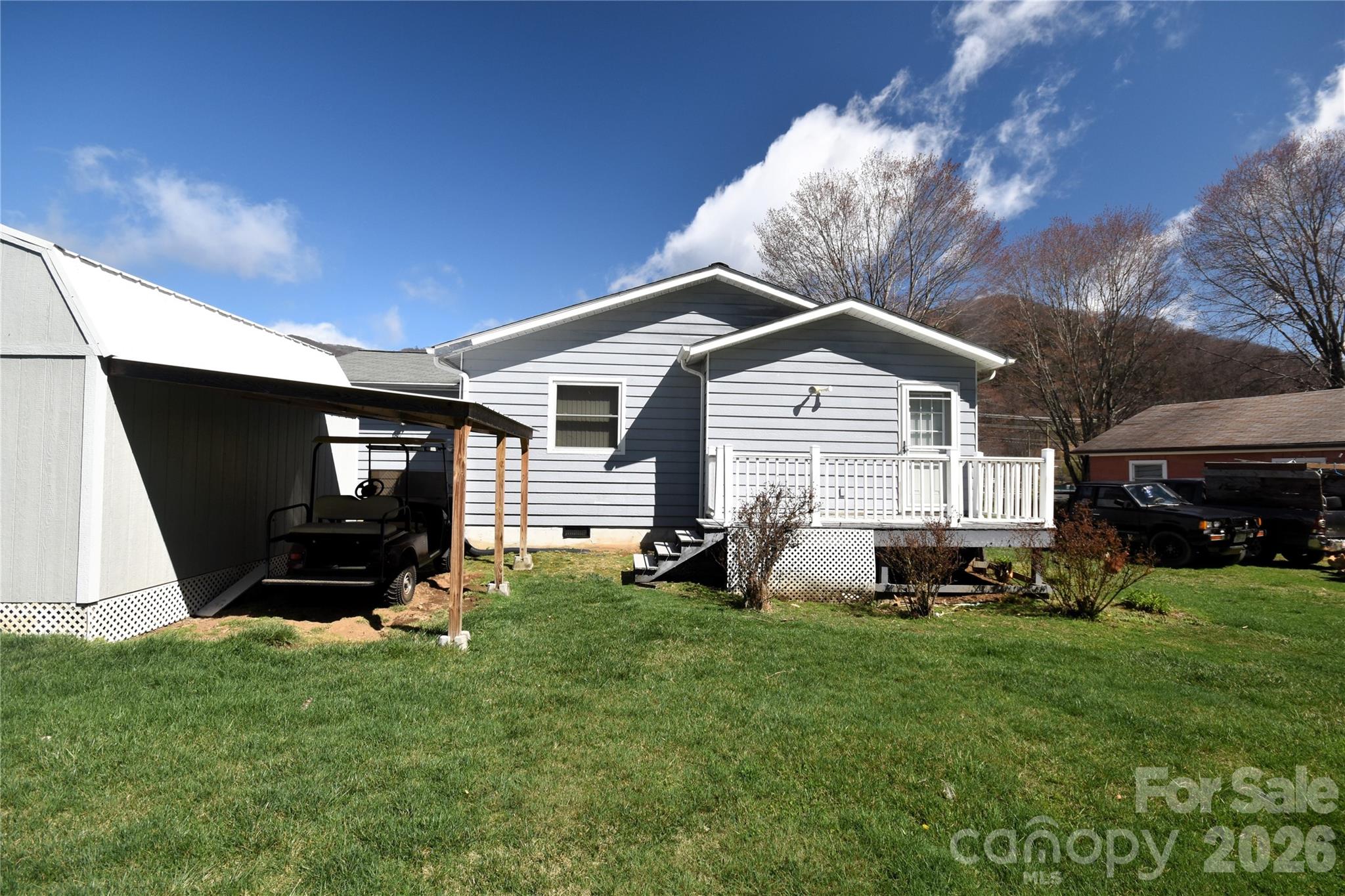 148 Market Street — Maggie Valley