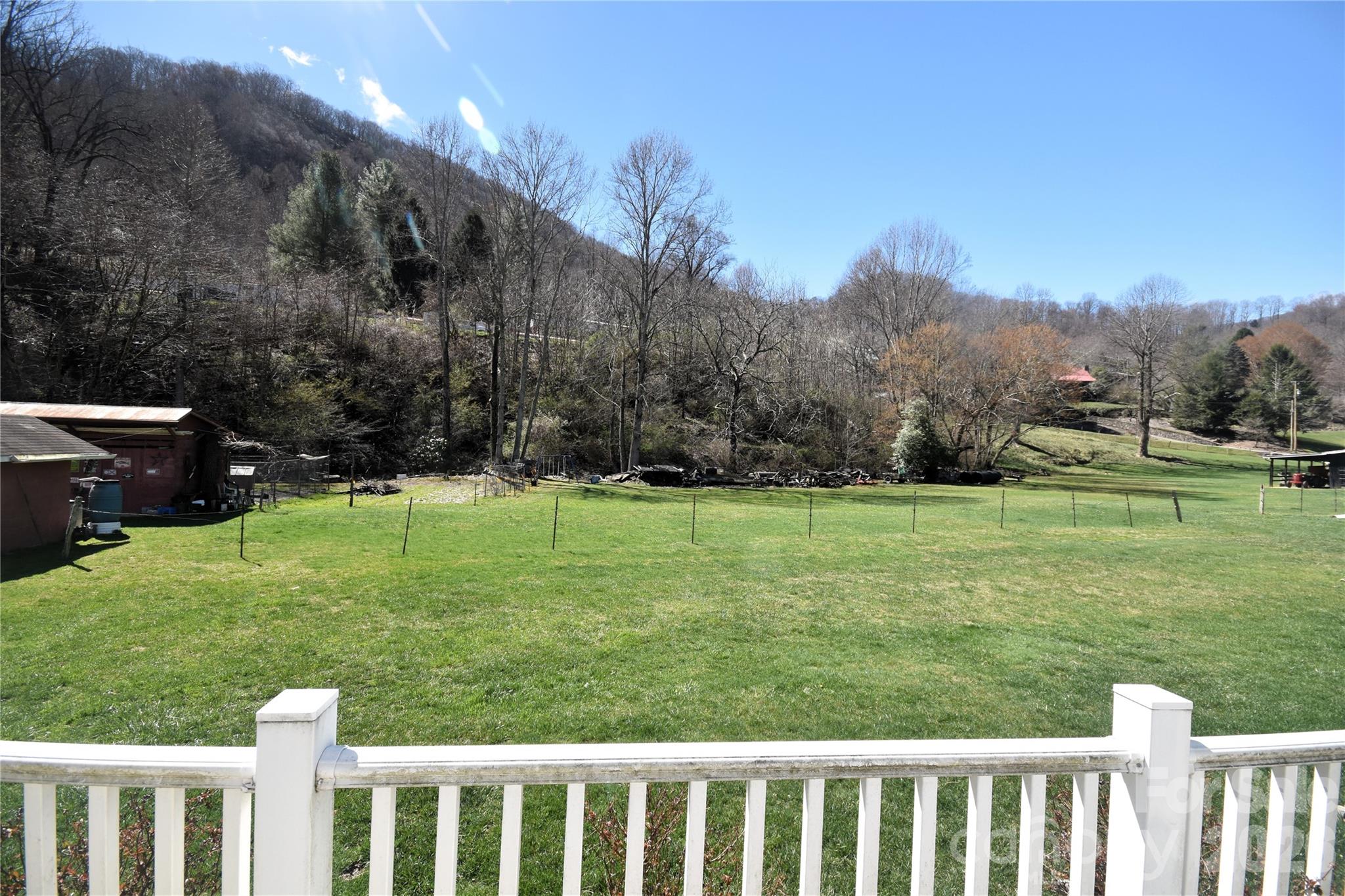 148 Market Street — Maggie Valley