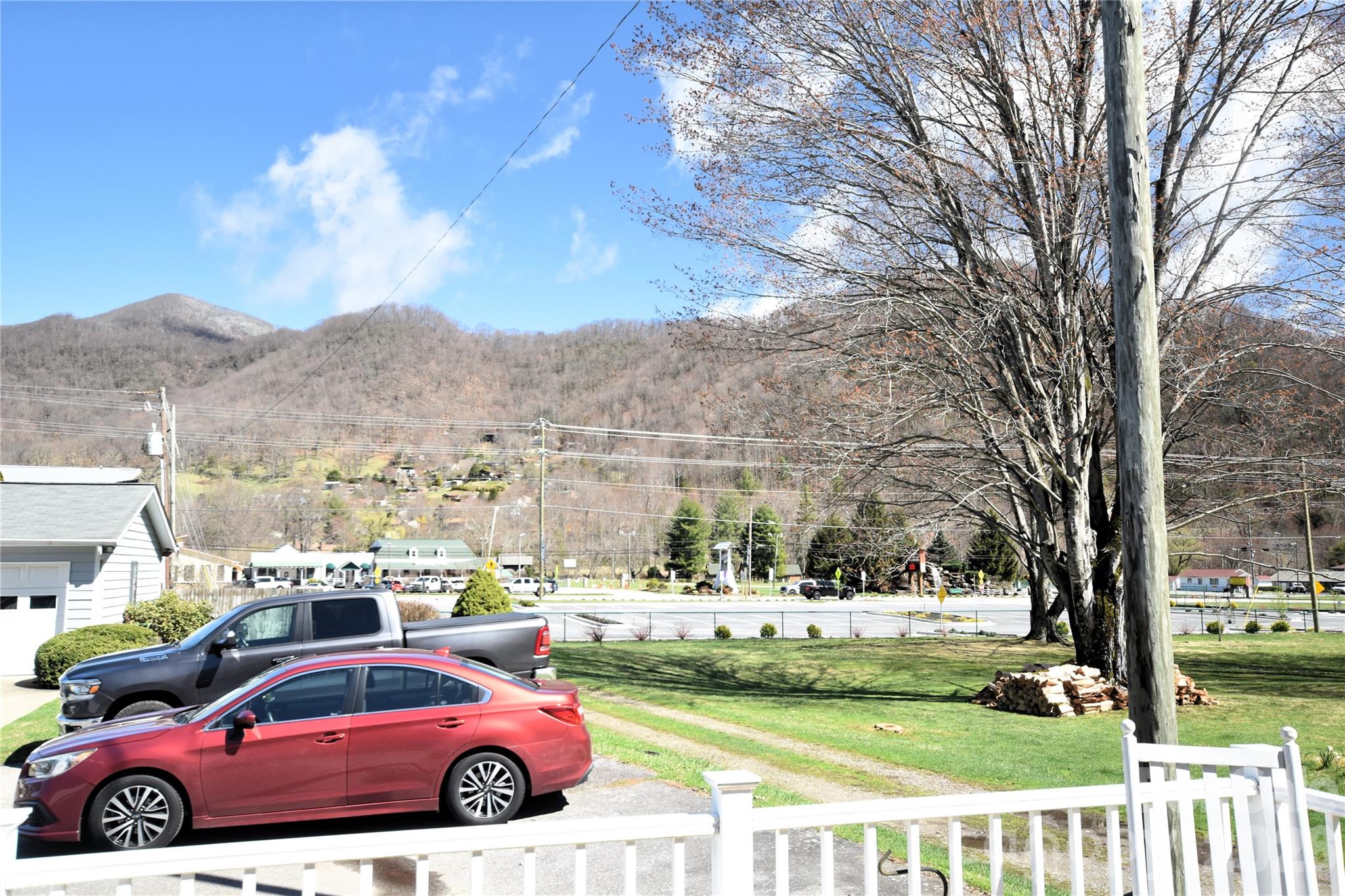 148 Market Street — Maggie Valley