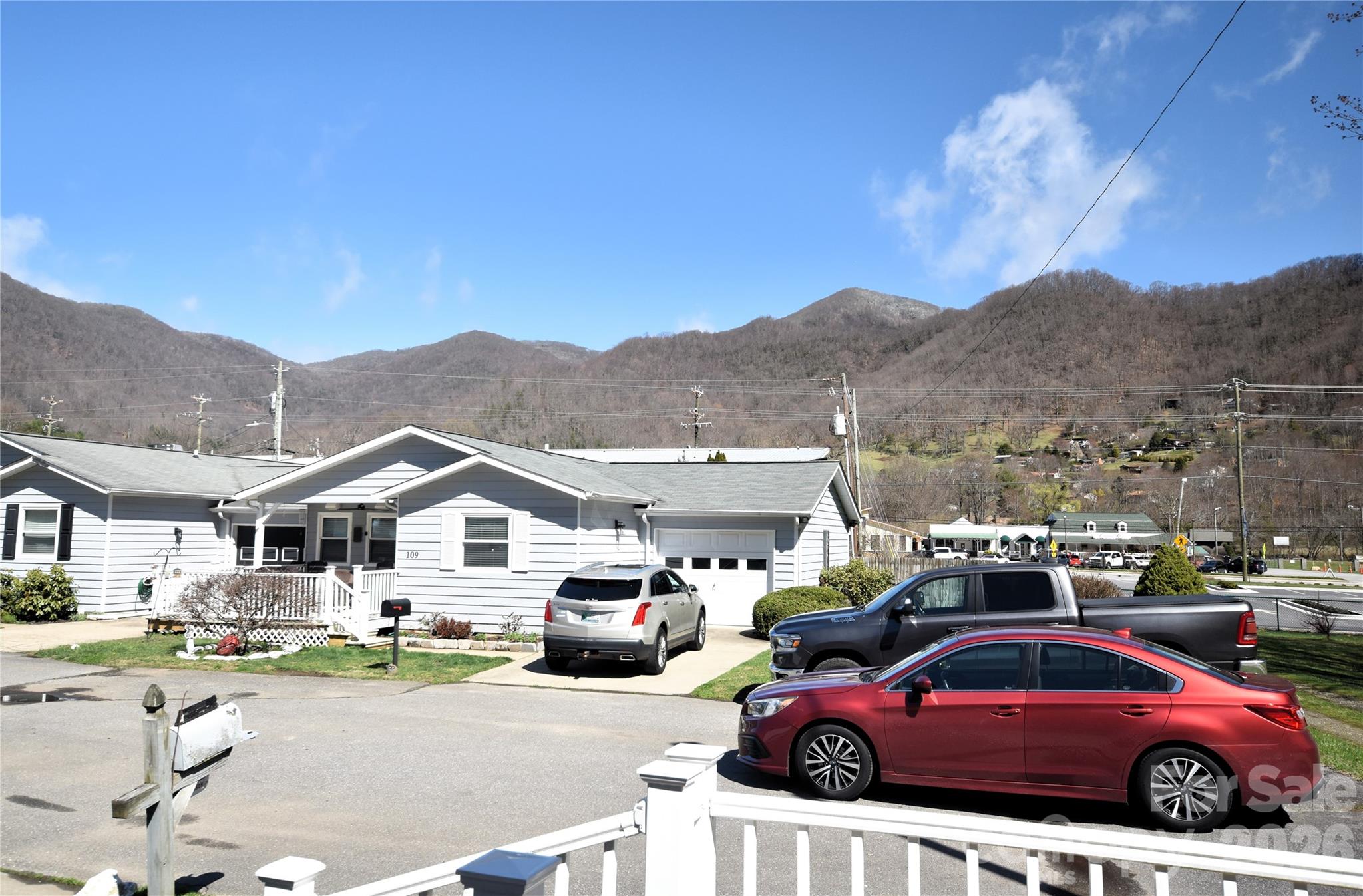 148 Market Street — Maggie Valley
