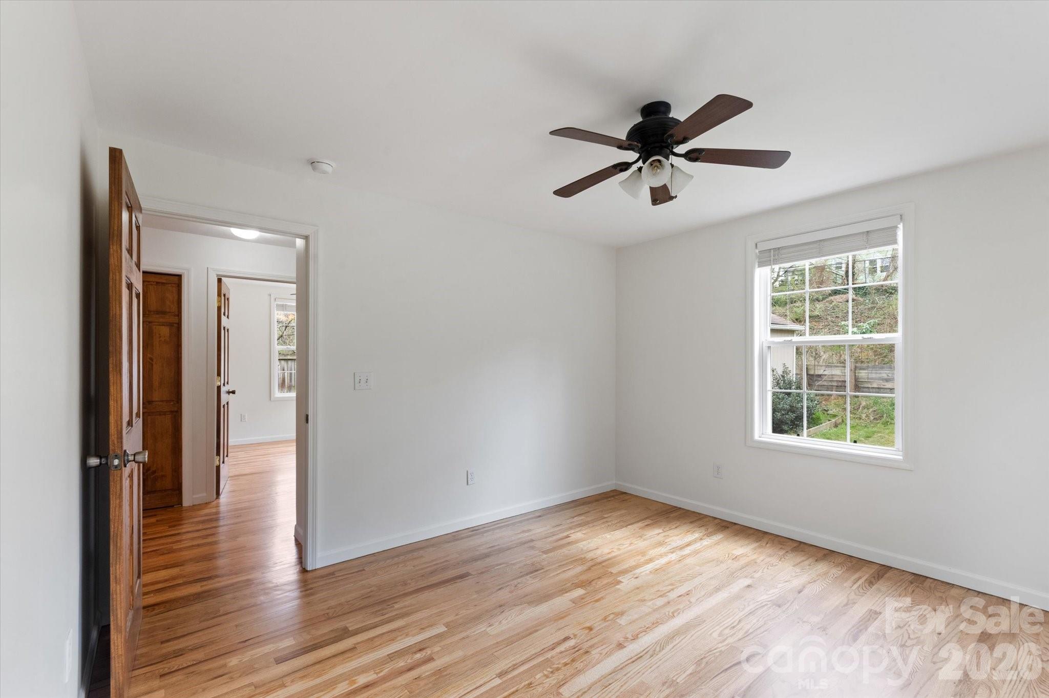 65 New Jersey Avenue — Asheville