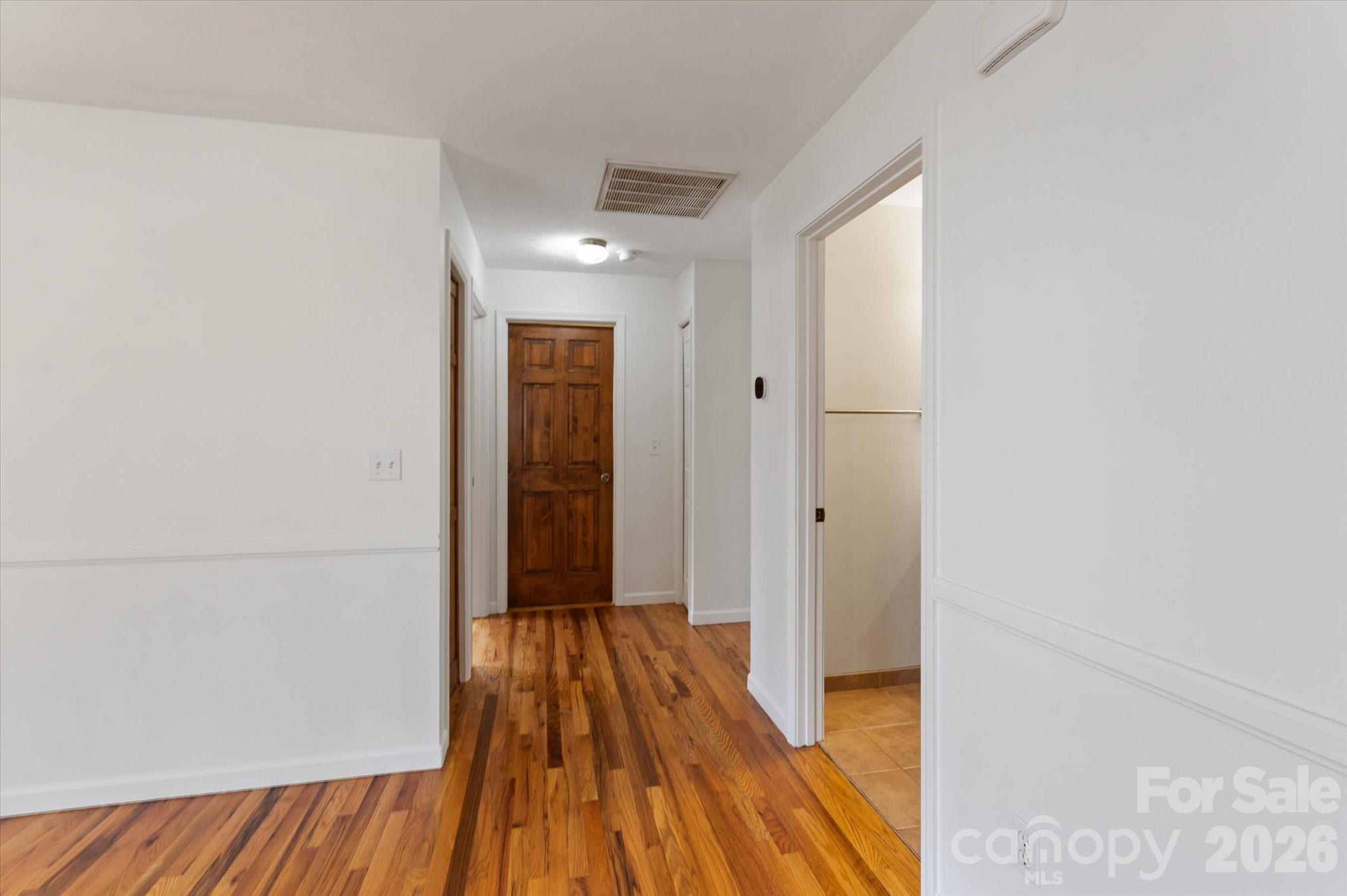 65 New Jersey Avenue — Asheville