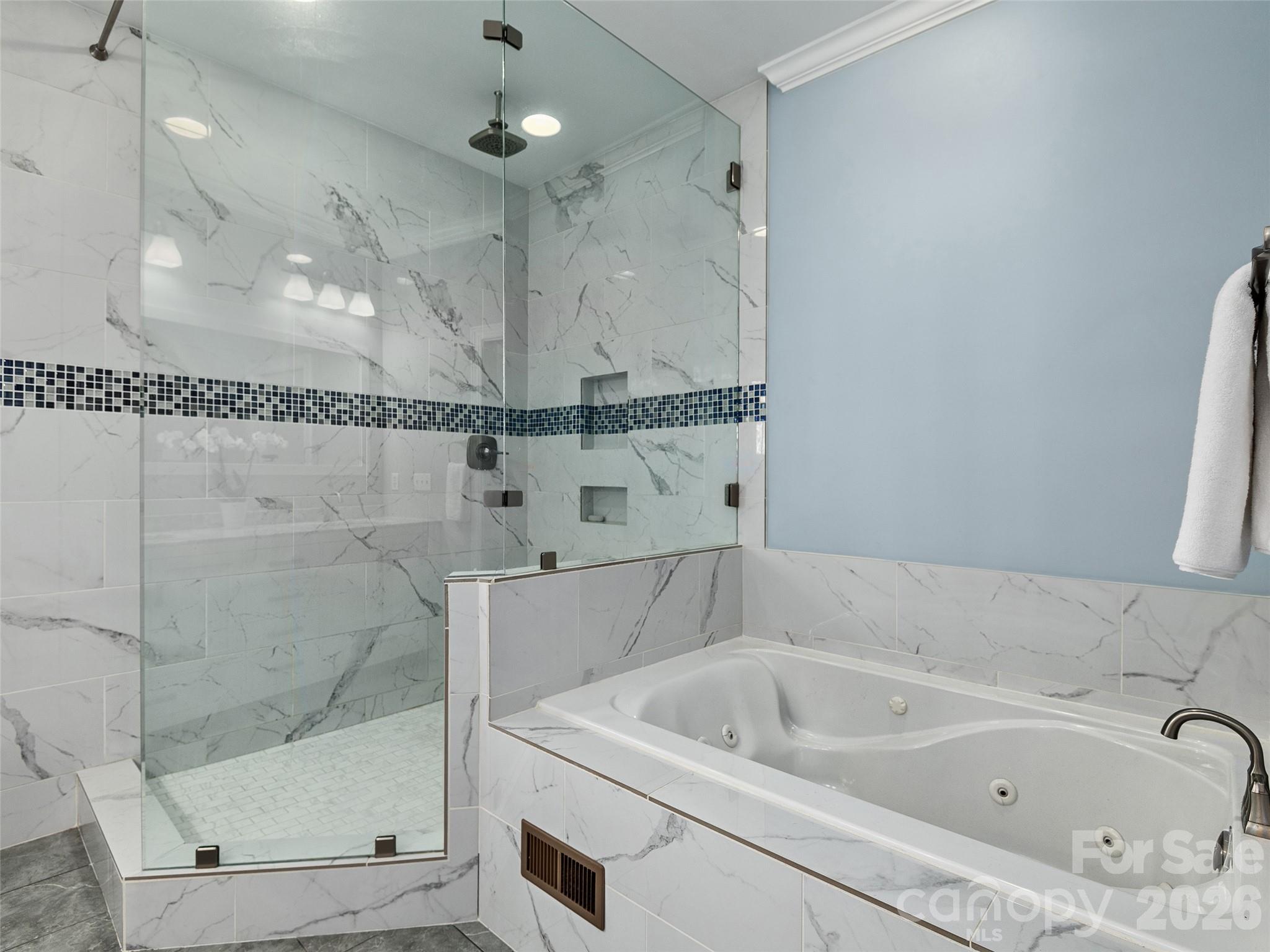 21 Dianthus Drive — Asheville