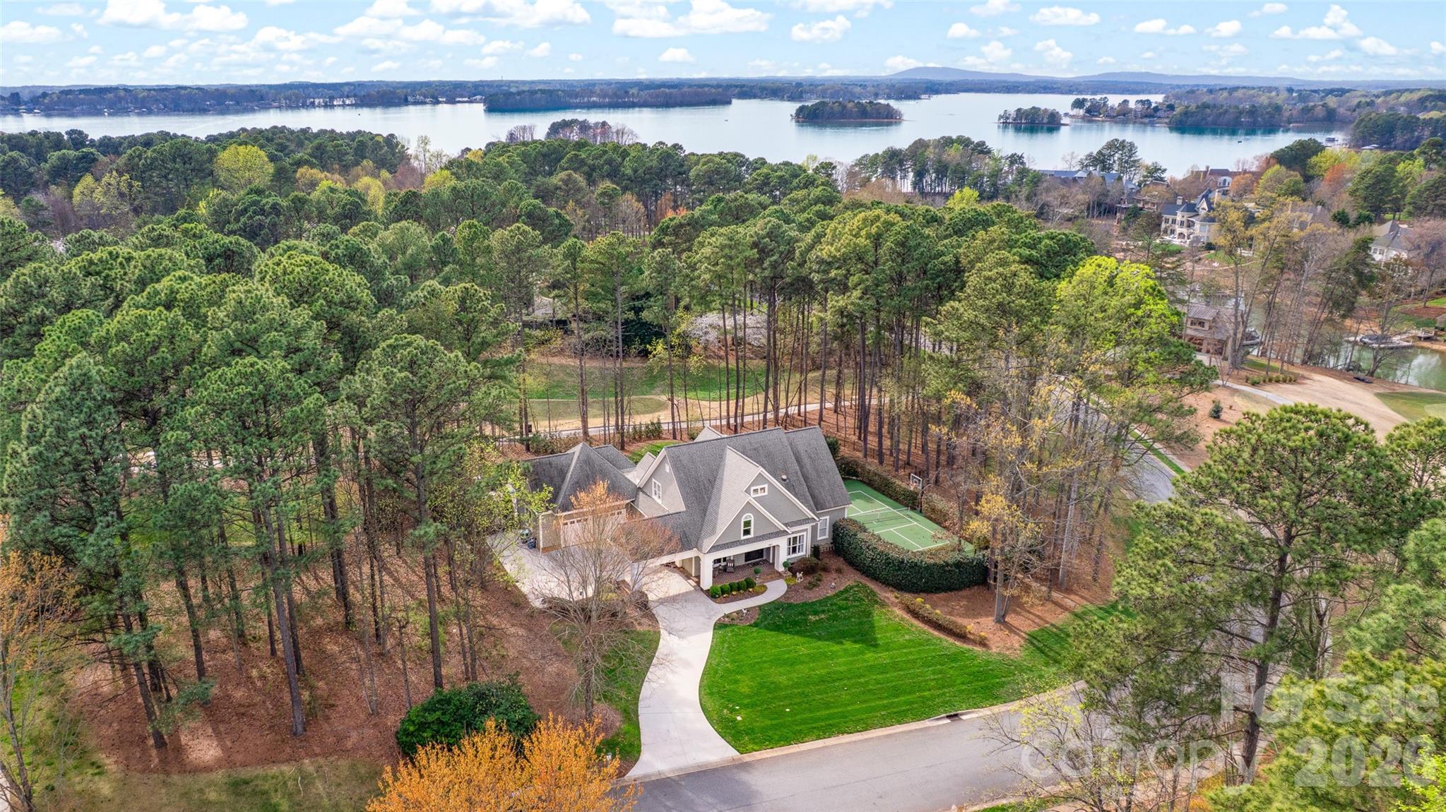 141 Stonewall Beach Lane — Mooresville