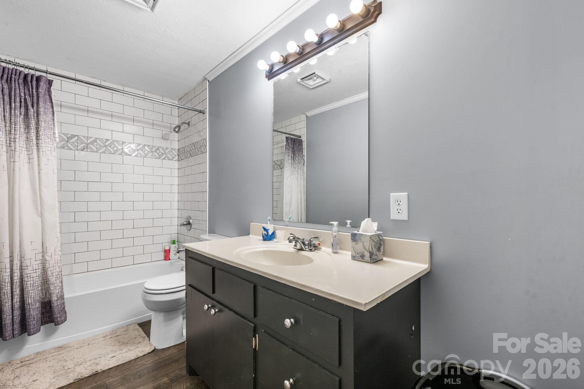 103 Hamp Street — Morganton
