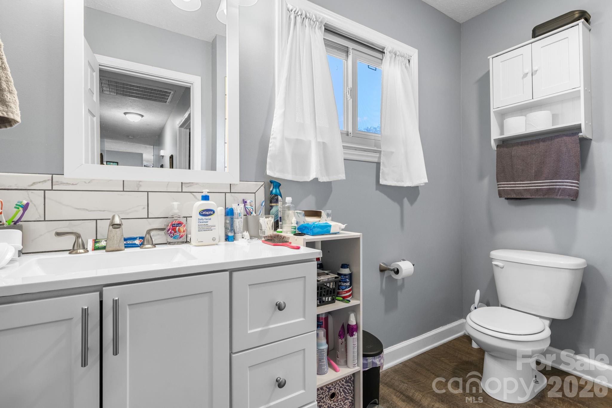 103 Hamp Street — Morganton